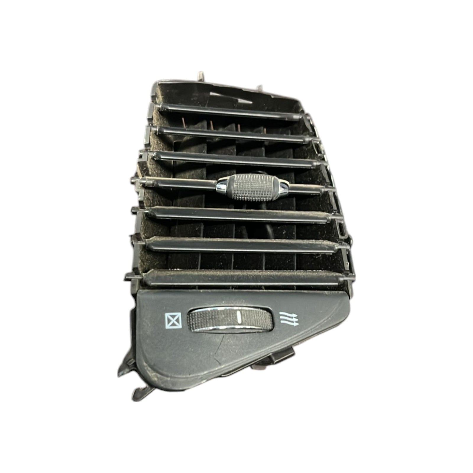 Bocchetta Aria Destra Jeep Cherokee KL cod:X90020402XX (2013 >2023) - F&P CRASH SRLS - Ricambi Usati