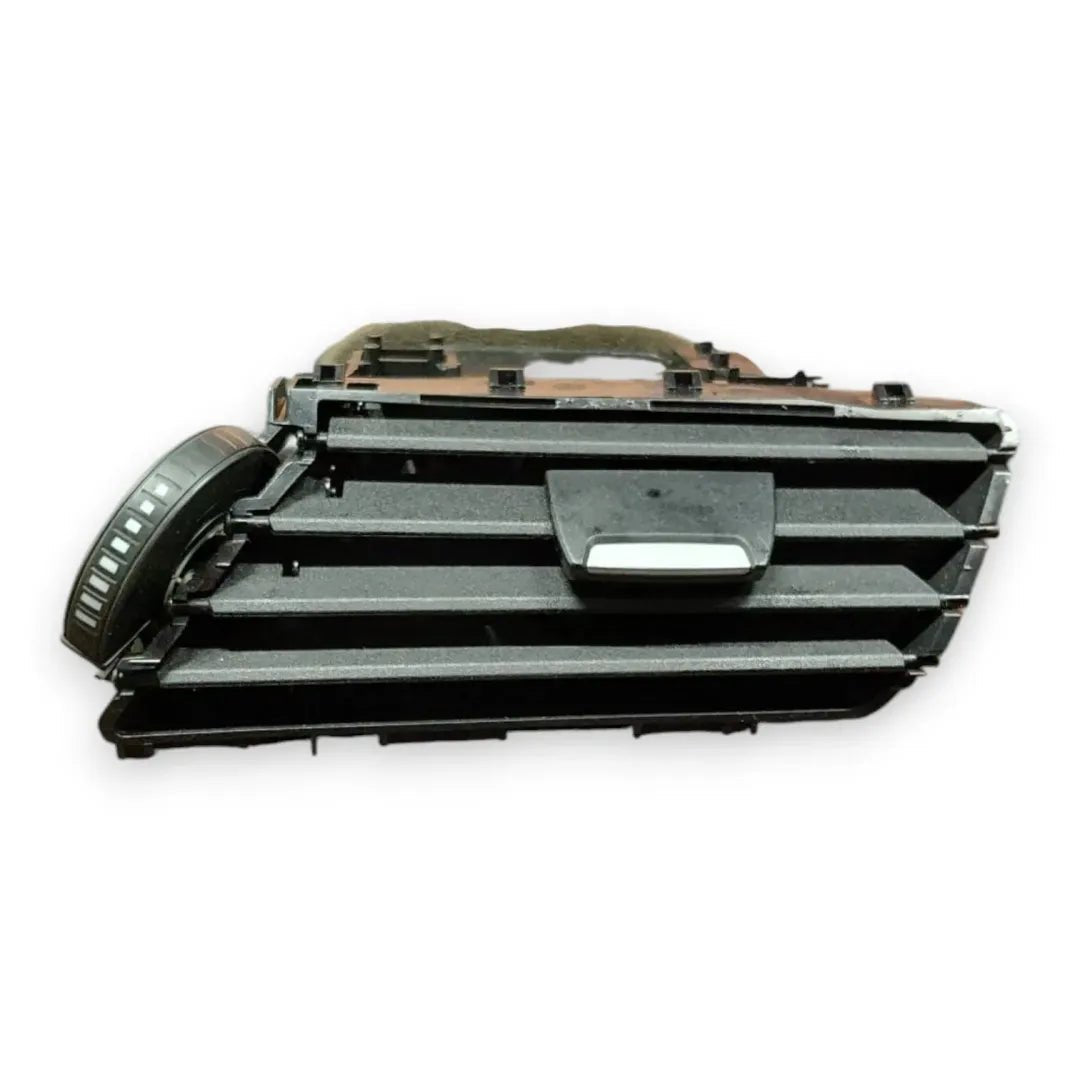 Bocchetta aria laterale cruscotto destra BMW X1 F48 2015–2019 cod. 9292740