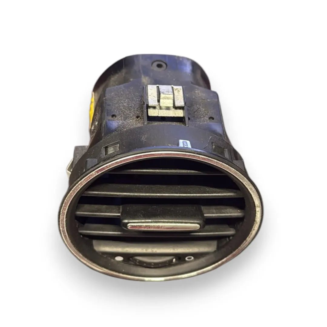 Bocchetta aria laterale cruscotto destra Fiat Bravo dal 2009 OEM 735440703 - F&P CRASH SRL - Ricambi Usati