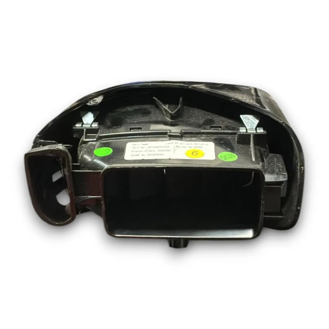 Dettaglio Bocchetta aria laterale cruscotto sinistra Citroën C3 3ª Serie 2020–2024 OEM 98162208ZD - foto 2