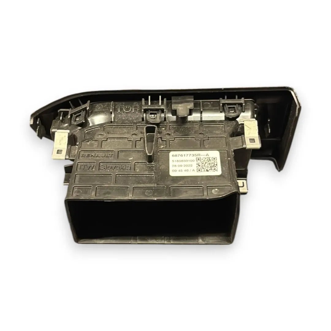 Dettaglio Bocchetta aria laterale cruscotto sinistra Dacia Sandero 3ª Serie 2020–2024 OEM 687617735R - foto 2