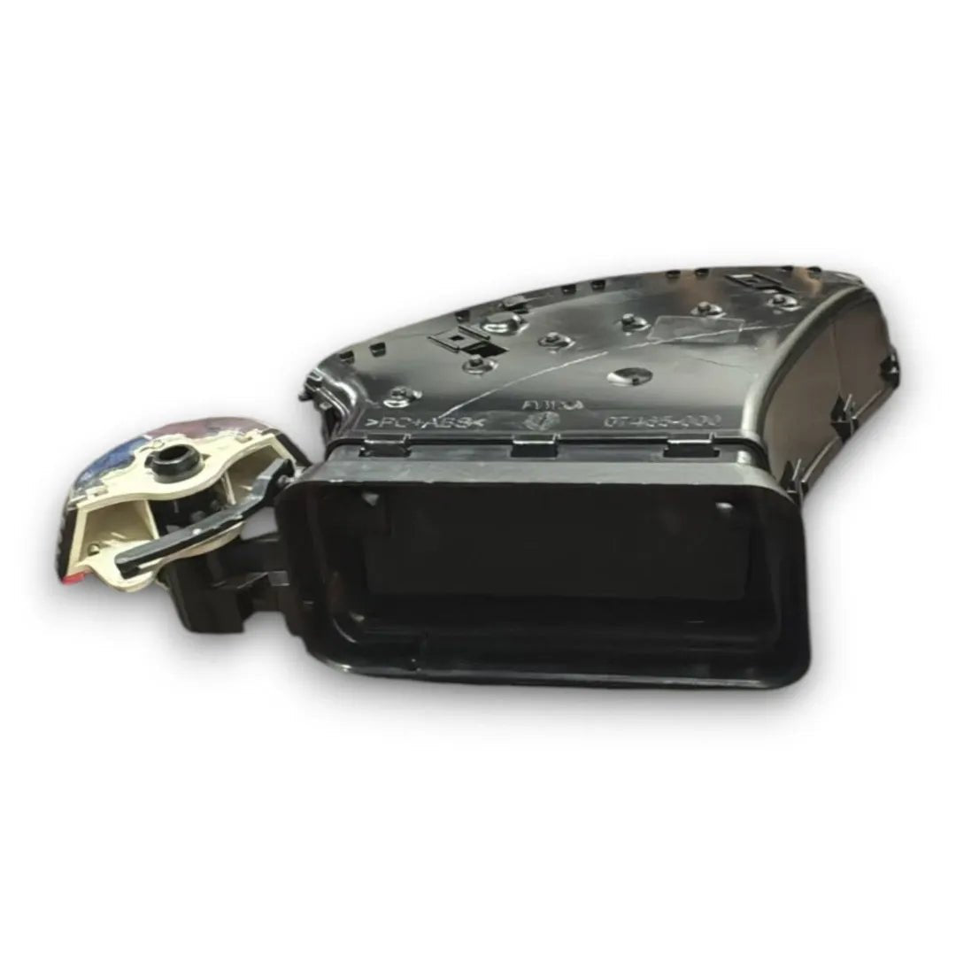 Dettaglio Bocchetta aria laterale cruscotto sinistra Ford C-Max 2010–2015 cod. 07465-000 - foto 2