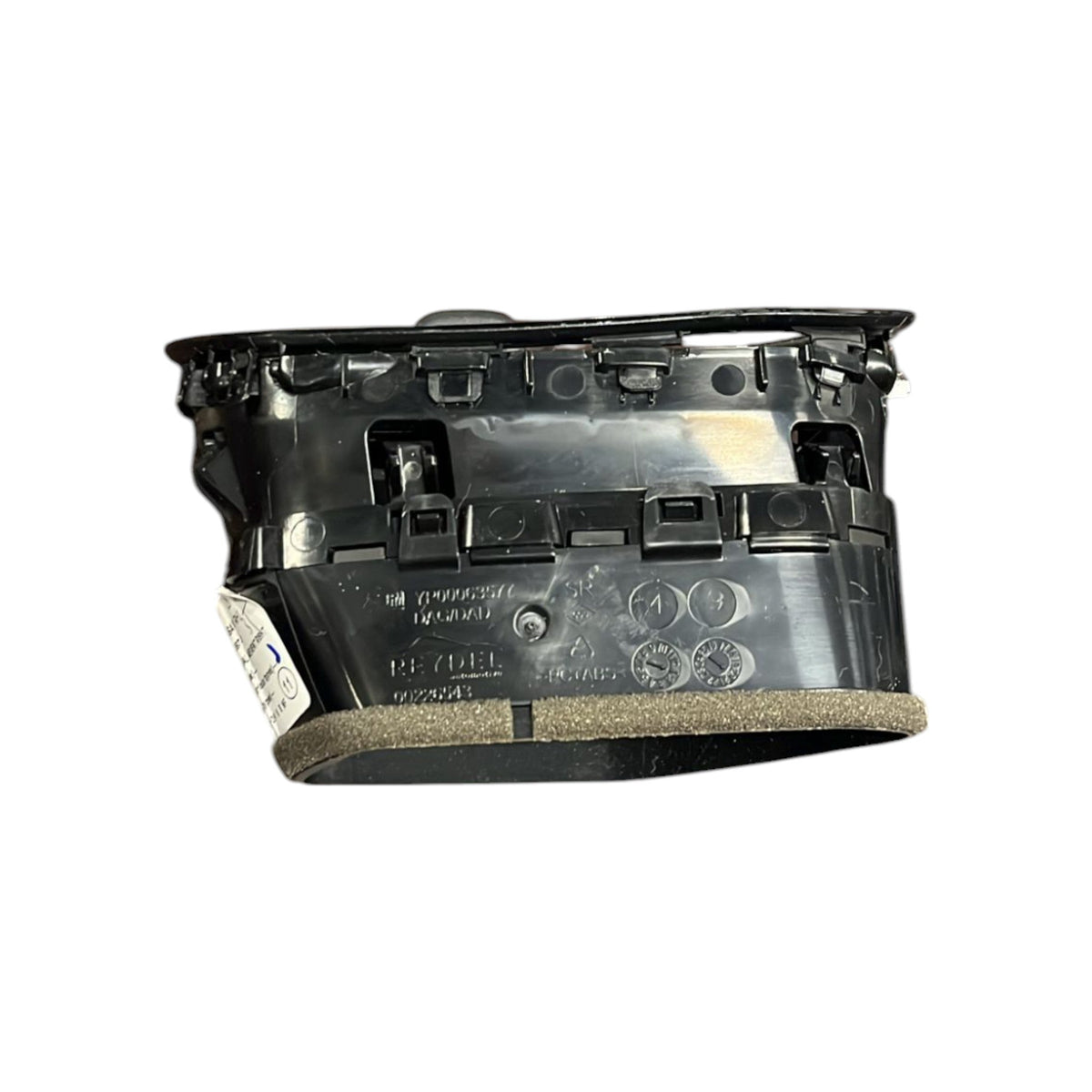 Bocchetta Aria Laterale Destra Opel Grandland cod:YP00063577 (2017 >) - F&P CRASH SRLS - Ricambi Usati