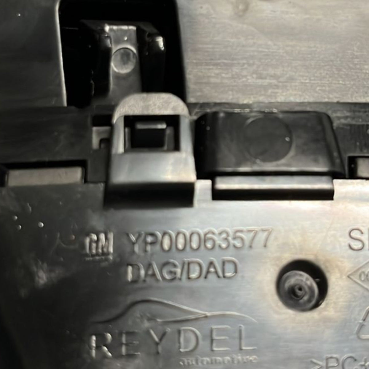 Bocchetta Aria Laterale Destra Opel Grandland cod:YP00063577 (2017 >) - F&P CRASH SRLS - Ricambi Usati