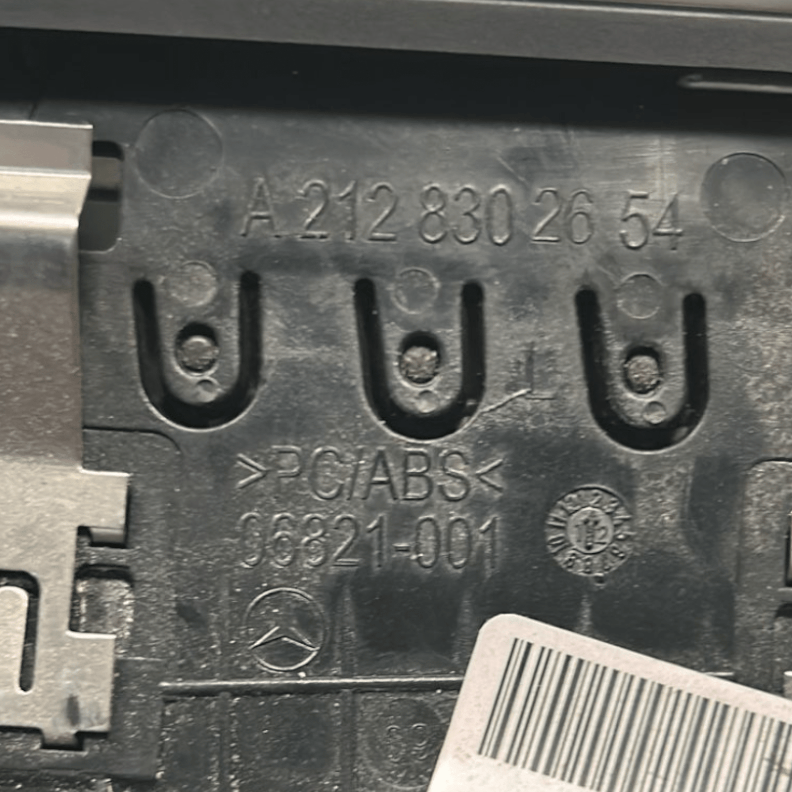 Bocchetta Aria Lato Sinistro Mercedes Benz Classe e W212 cod:A2128302654 (2009 > 2016) - F&P CRASH SRLS - Ricambi Usati