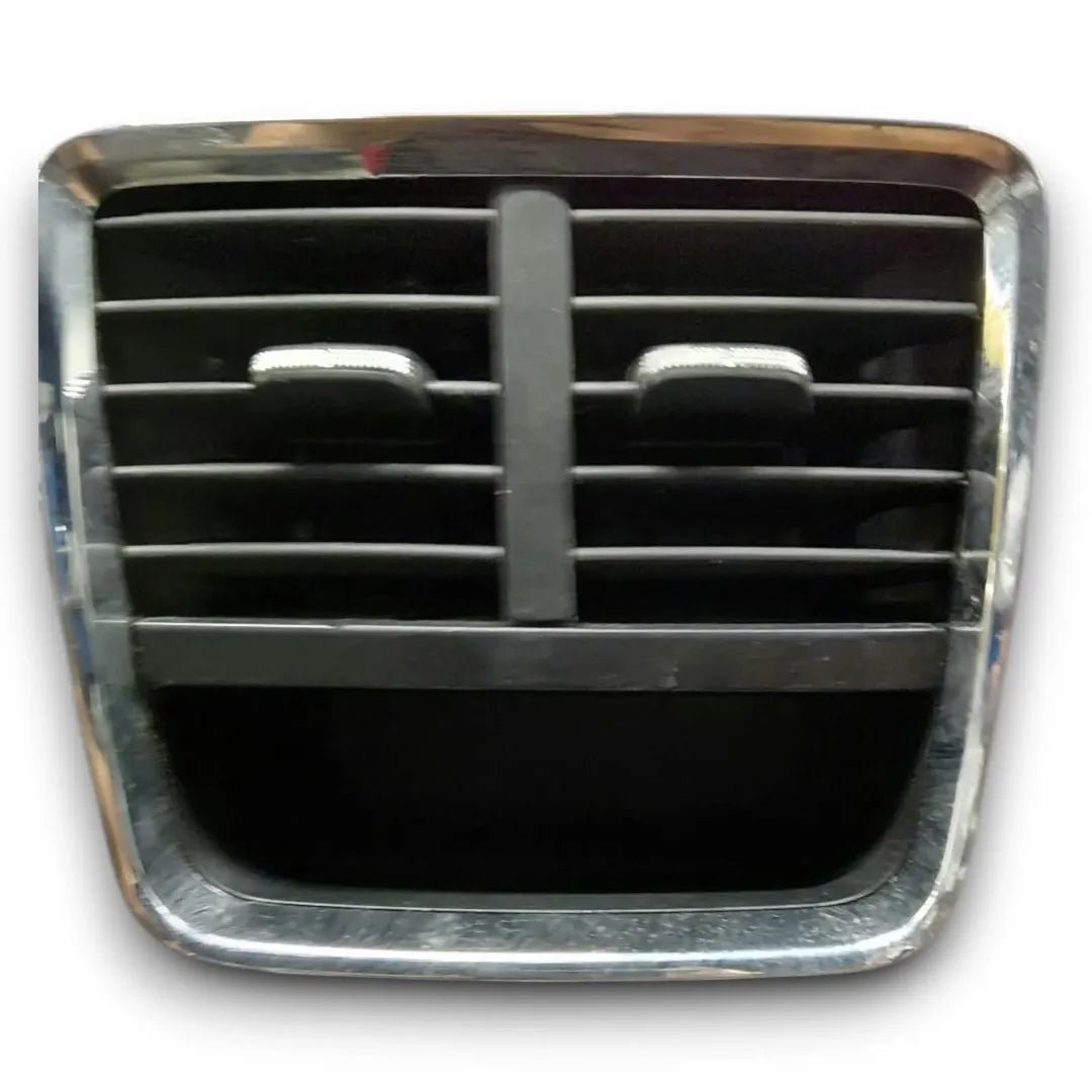 Bocchetta aria posteriore consolle centrale Skoda Octavia dal 2020 OEM 5E3819203 - F&amp;P CRASH SRL - Ricambi Usati