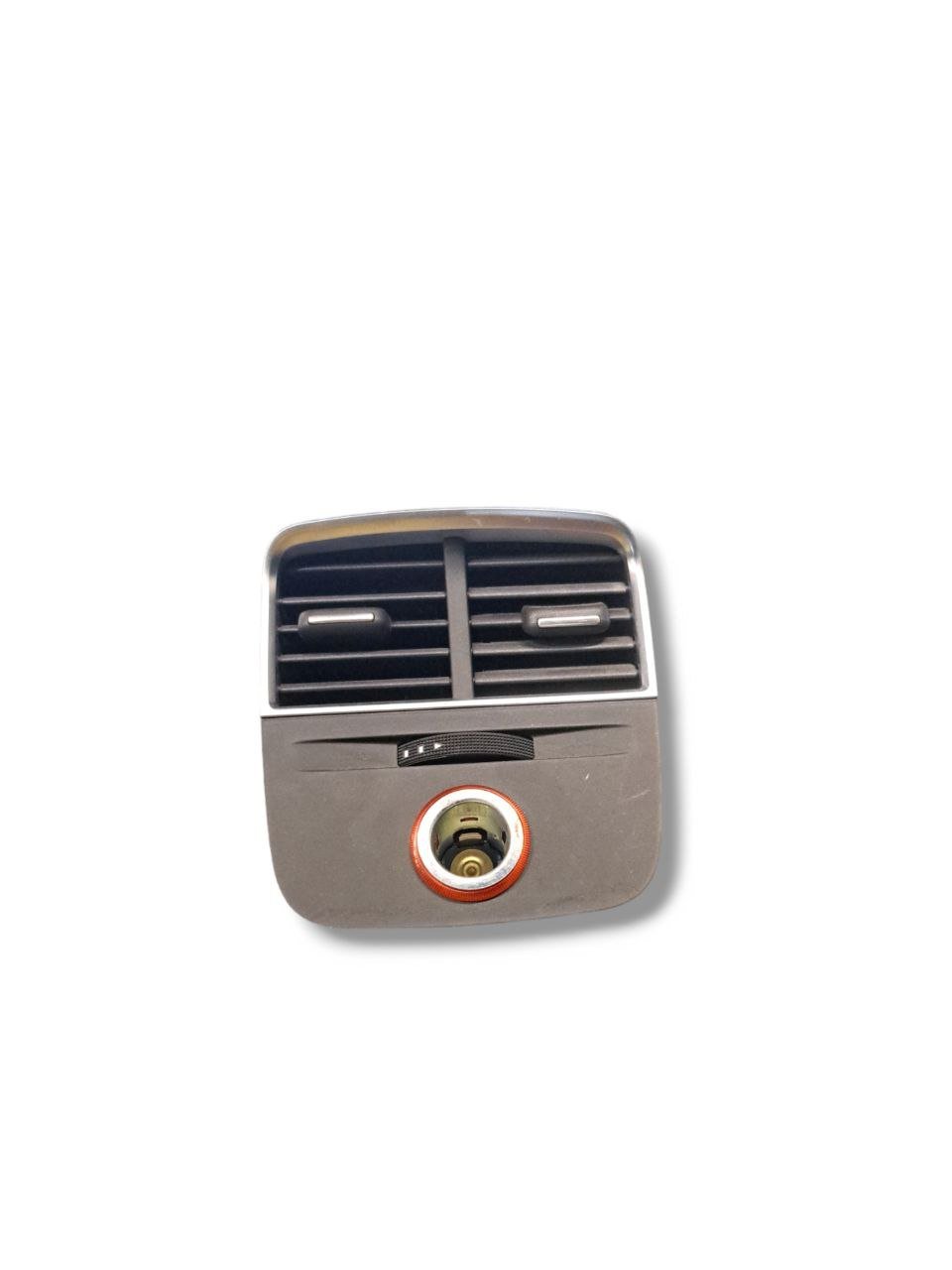 Bocchetta Aria Posteriore + Presa Accendisigari Audi A3 8V COD:8V0819203 (2012 - 2020) - F&P CRASH SRLS - Ricambi Usati