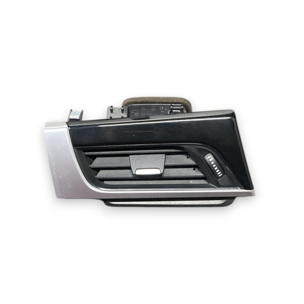 bocchetta aria + rivestimento laterale sinistra (Sx) bmw x1 f48 cod:9292739 (2015 - 2022) - F&P CRASH SRLS - Ricambi Usati