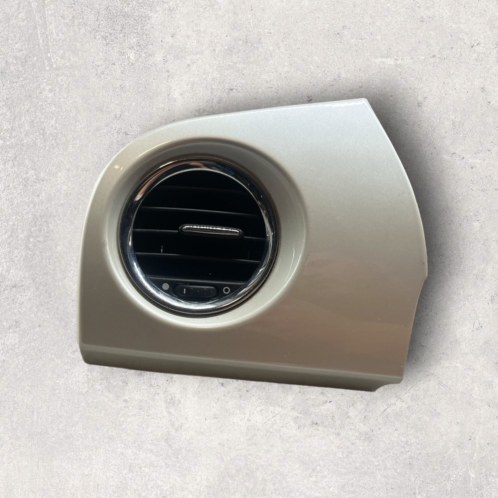 Bocchetta aria sinistra Fiat 500 ( 312 - 2010 ) - F&P CRASH SRLS - Ricambi Usati