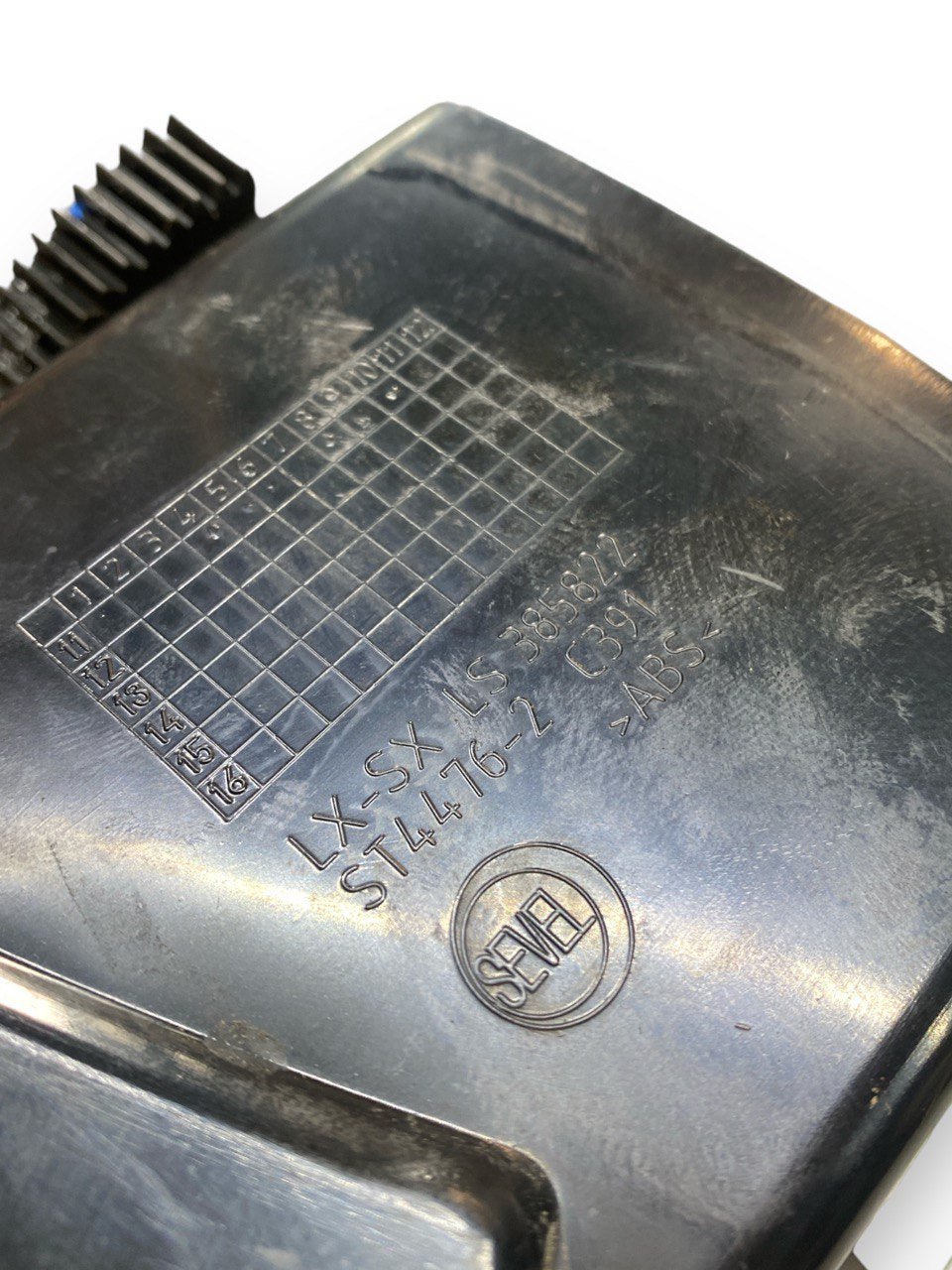 Bocchetta aria sinistra Fiat Ducato ( 2007 ) cod. 385822 - F&P CRASH SRLS - Ricambi Usati