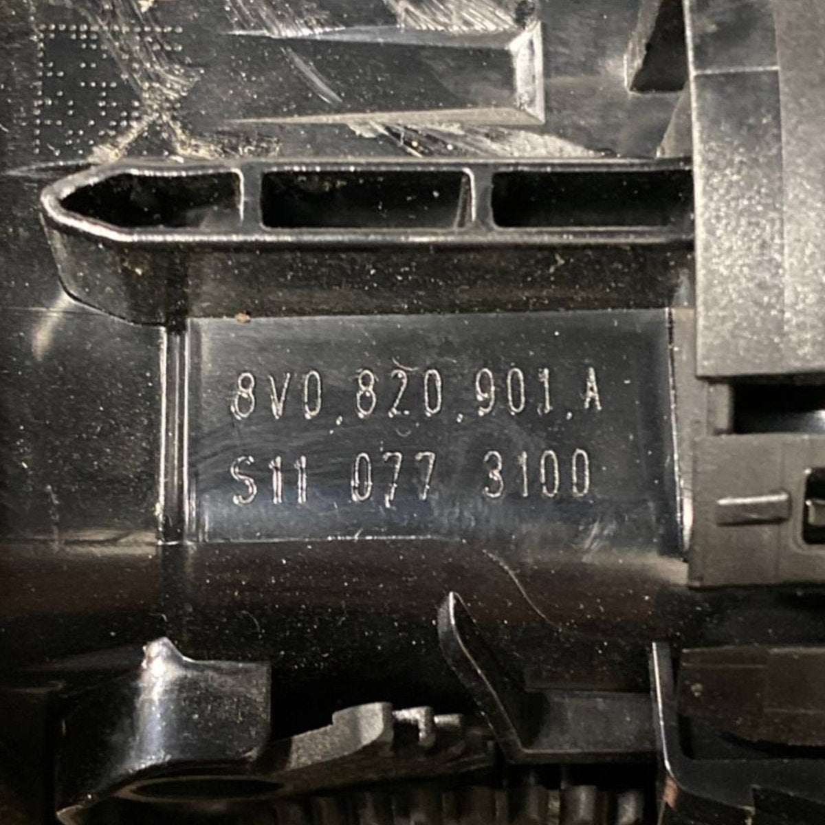 Bocchetta aria sinistra (sx) audi a3 8v Cod: 8v0820901a (2015 - 2020) - F&P CRASH SRLS - Ricambi Usati