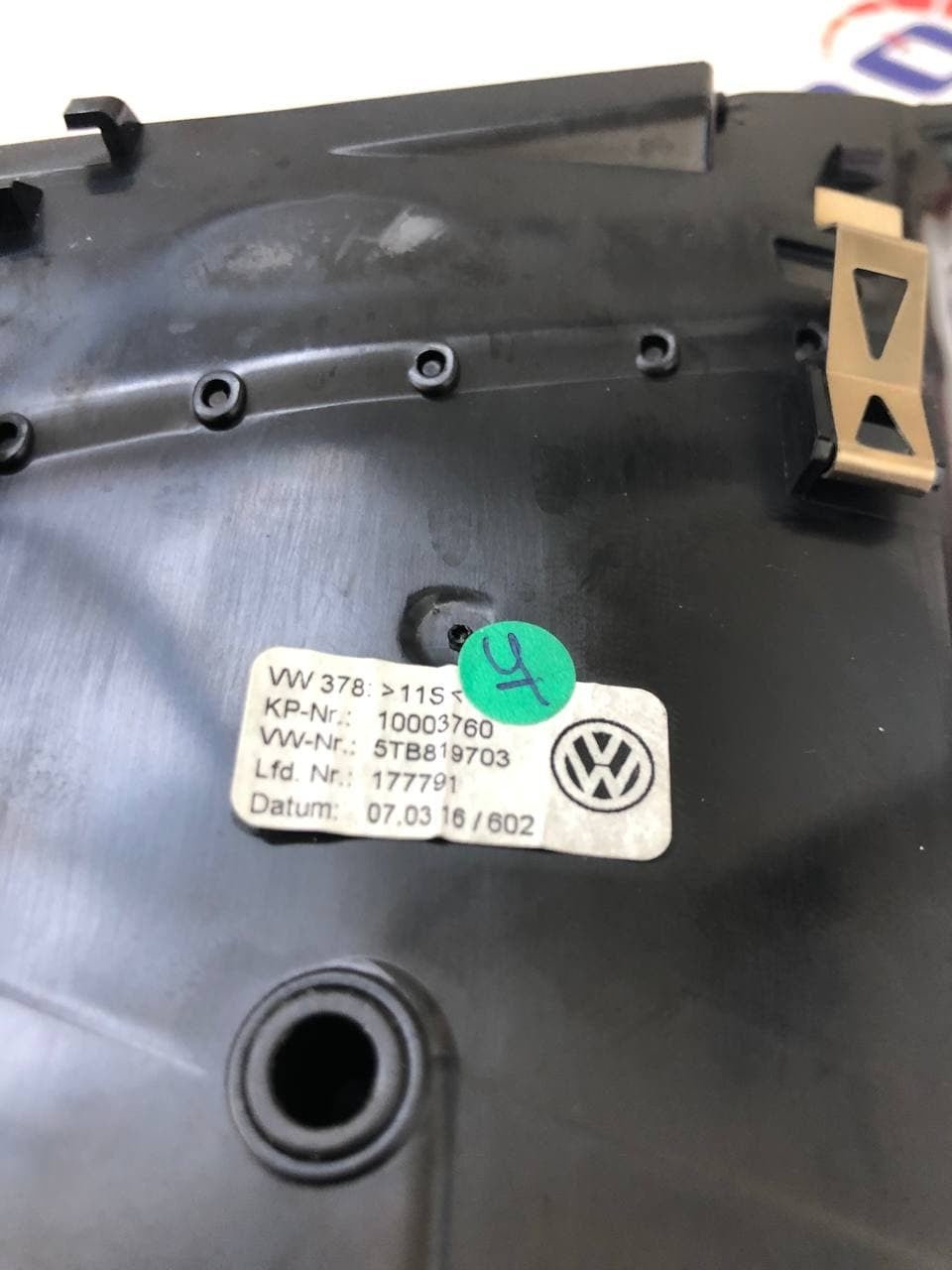 Bocchetta Aria Volkswagen Touran Sinistra 5TB819703 - F&P CRASH SRLS - Ricambi Usati