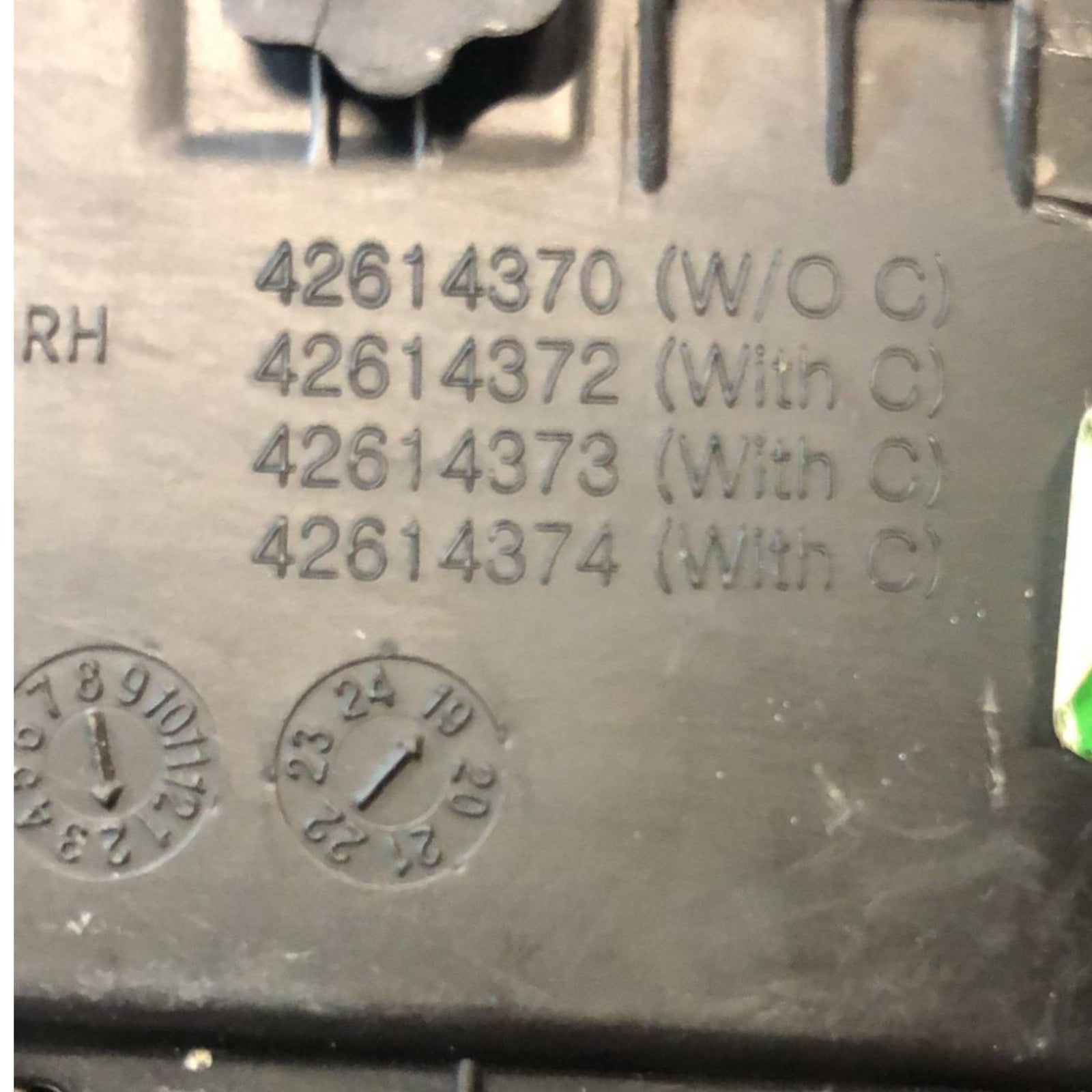 Bocchetta Cruscotto Anteriore Destro Opel Karl (2015 > 2019) cod:42614370 - F&P CRASH SRLS - Ricambi Usati