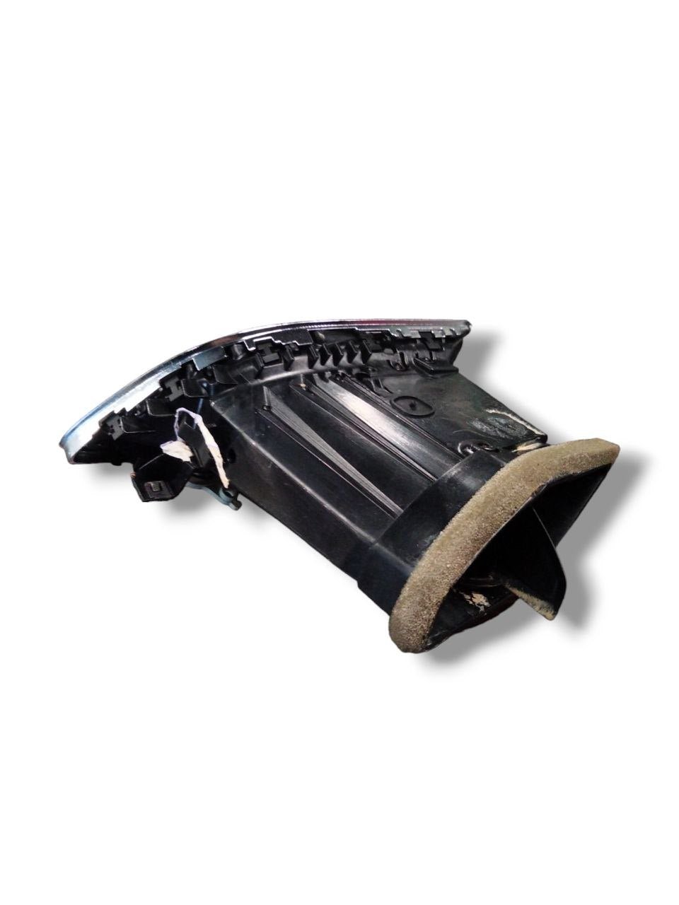 Bocchetta d'aria cruscotto laterale destro Seat Leon (FR) (2015 >)cod.5F1820902 - F&P CRASH SRLS - Ricambi Usati