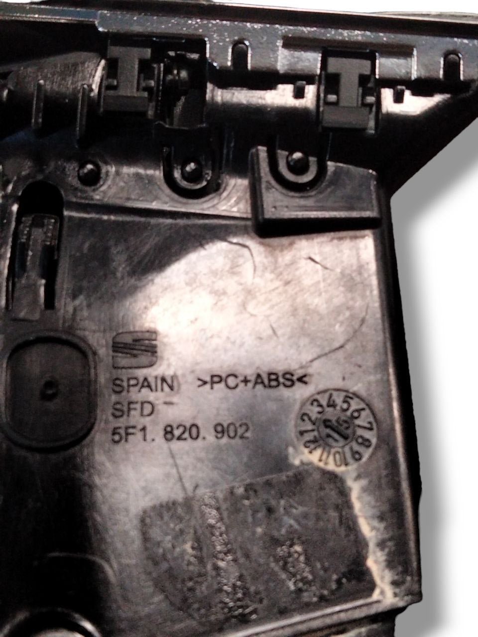 Bocchetta d'aria cruscotto laterale destro Seat Leon (FR) (2015 >)cod.5F1820902 - F&P CRASH SRLS - Ricambi Usati