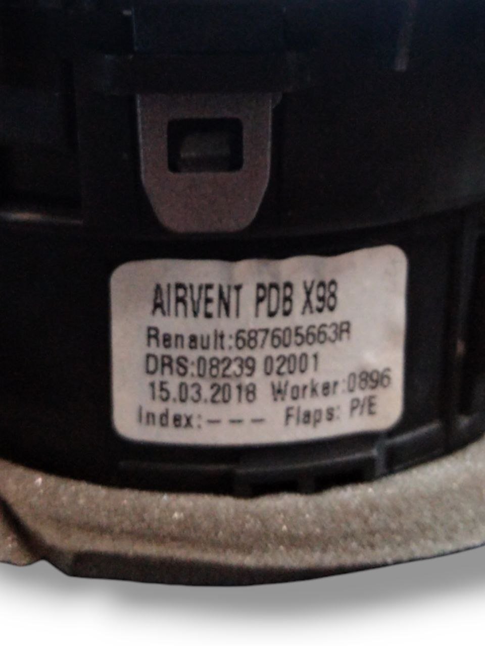 Bocchetta d'aria cruscotto laterale sinistro Renault Clio IV (2012-2019)cod.687605663R - F&P CRASH SRLS - Ricambi Usati