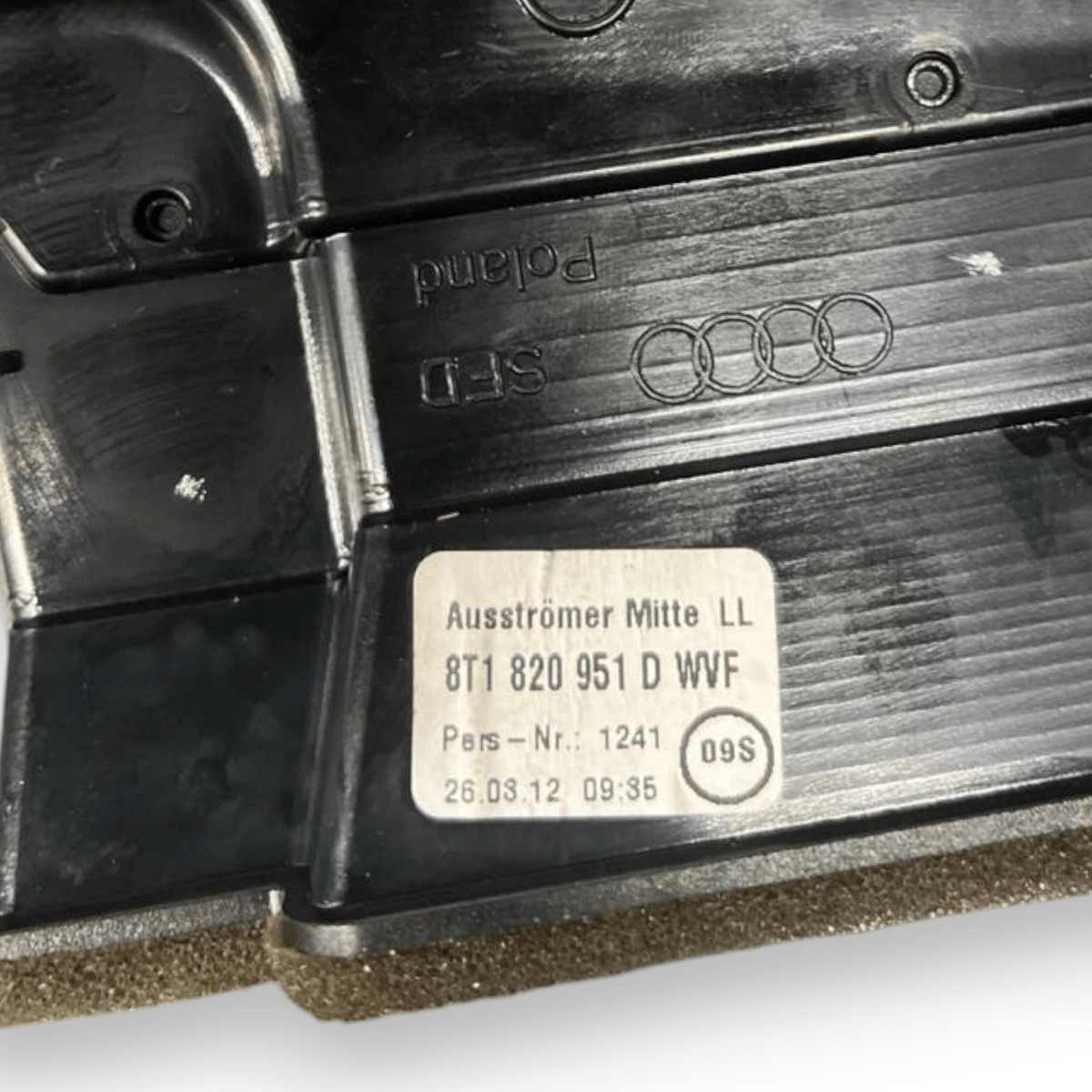 Bocchette Aria Centrale Audi A4 B8 (2007 a 2016) cod: 8T1820951D - F&P CRASH SRLS - Ricambi Usati