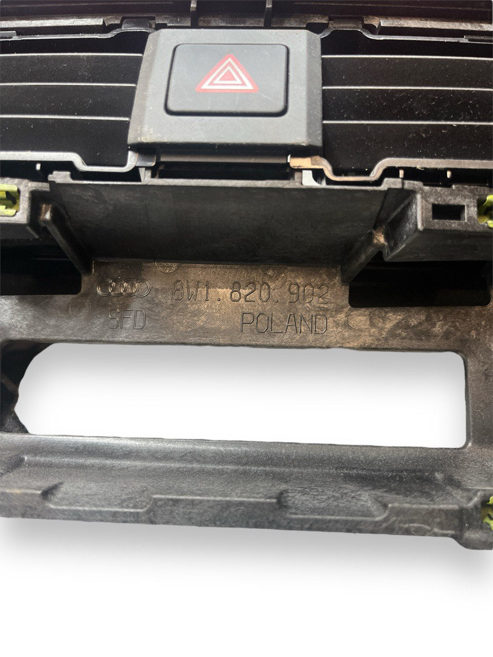 Bocchette Aria Condizionata Clima Cruscotto Centrali Audi A4 ( B9 - 2019 ) cod : 8W1820902 - F&P CRASH SRLS - Ricambi Usati