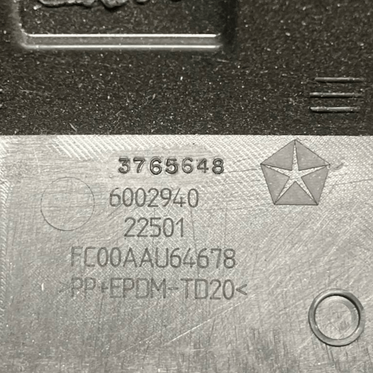 Bocchette Aria Posteriore Centrale Jeep Cherokee KL (2013 al 2023) cod: FC00AAU64678 - F&P CRASH SRLS - Ricambi Usati