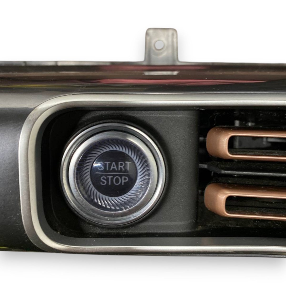 Bocchette aria + pulsante start & stop mercedes - benz eqc Cod: a2936804000 (2019 - 2023) - F&P CRASH SRLS - Ricambi Usati