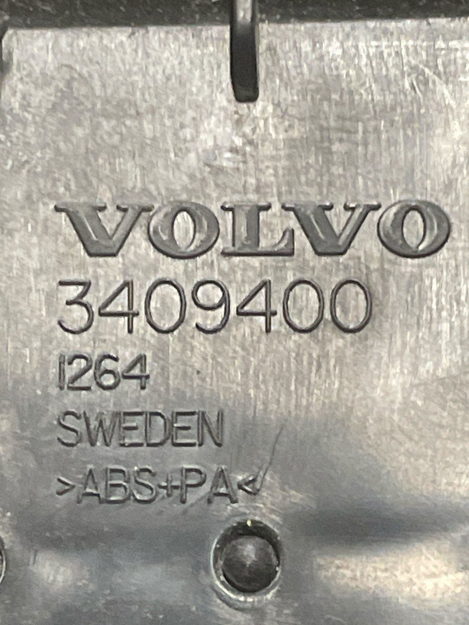 Bocchette d'aria cruscotto + pulsante emergenza Volvo XC90 cod:3409400 (2002>) - F&P CRASH SRLS - Ricambi Usati