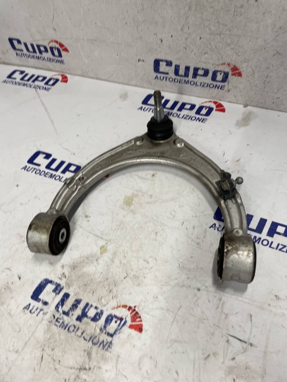 Braccio di controllo superiore anteriore destra Porsche Panamera 970 (3.0) 97034115101 - F&amp;P CRASH SRLS - Ricambi Usati