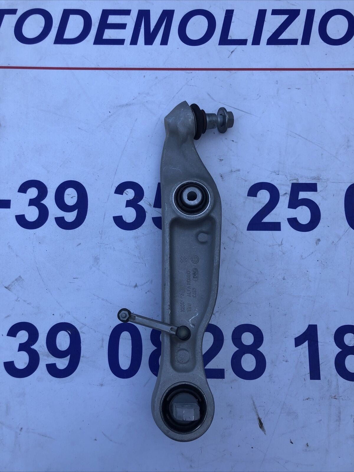 Braccio oscillante al centro a Sinistra Alfa Romeo Stelvio 2.2 - F&P CRASH SRLS - Ricambi Usati