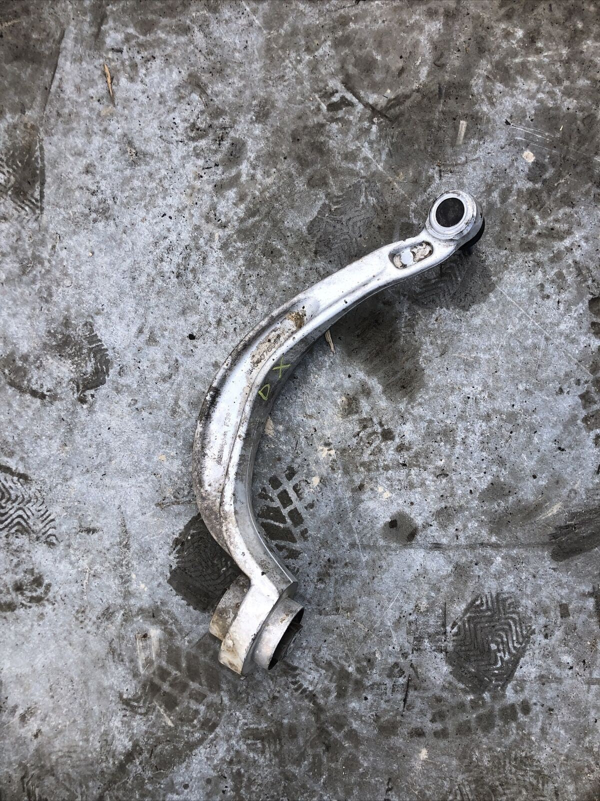 BRACCIO OSCILLANTE ANTERIORE INFERIORE DESTRO AUDI A4 All-ROAD 8K0407696F - F&P CRASH SRLS - Ricambi Usati