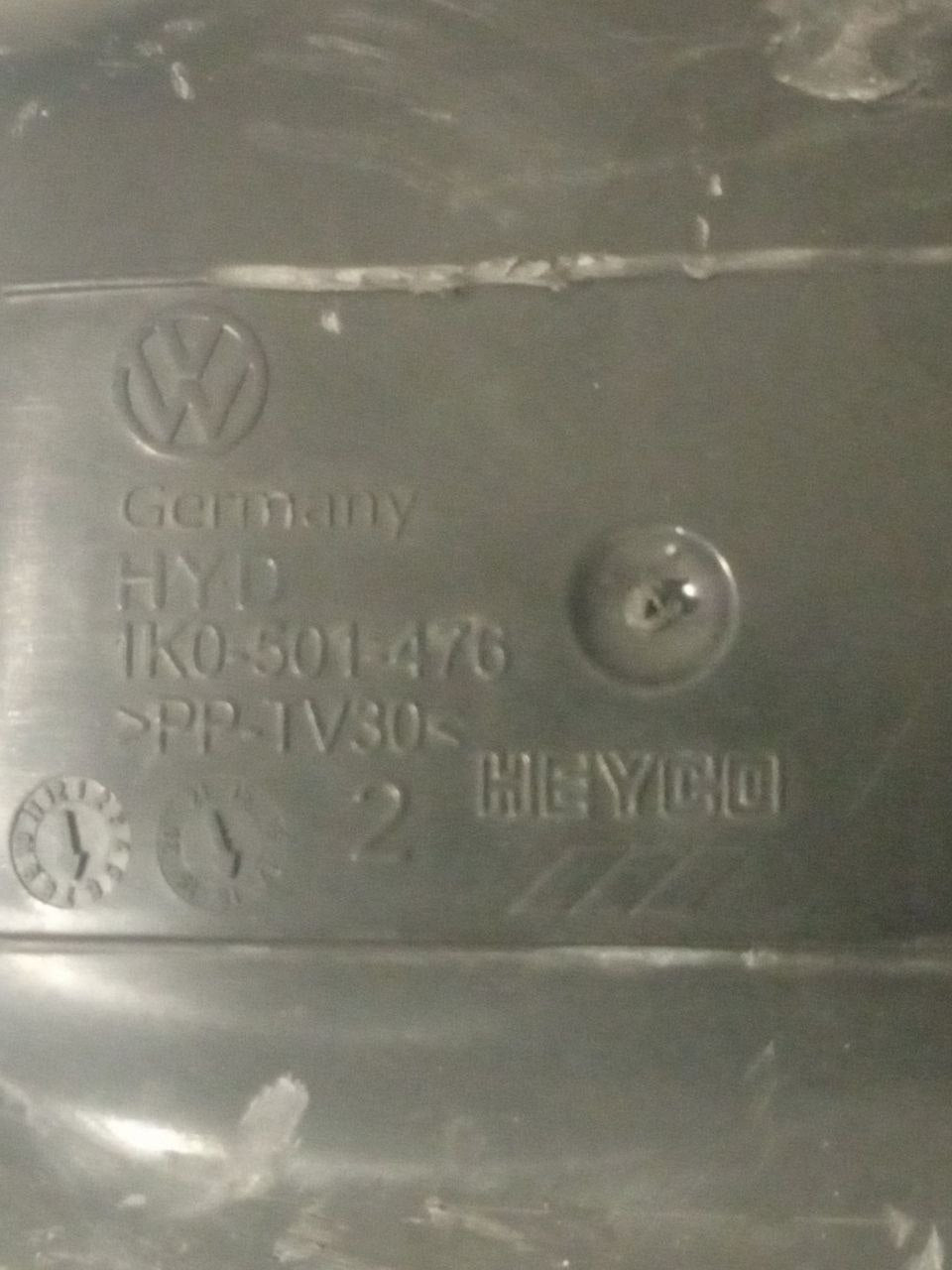 Braccio oscillante posteriore destro Volkswagen Golf 6 1.4 Benzina (2009) cod: 1K0501476 - F&P CRASH SRLS - Ricambi Usati