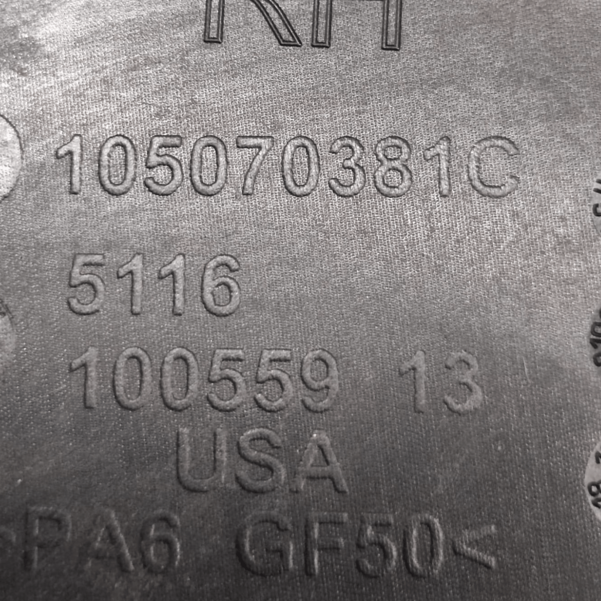 Bracciolo Bmw X5 F15 COD: 105070381C (2013 - 2018) - F&P CRASH SRLS - Ricambi Usati