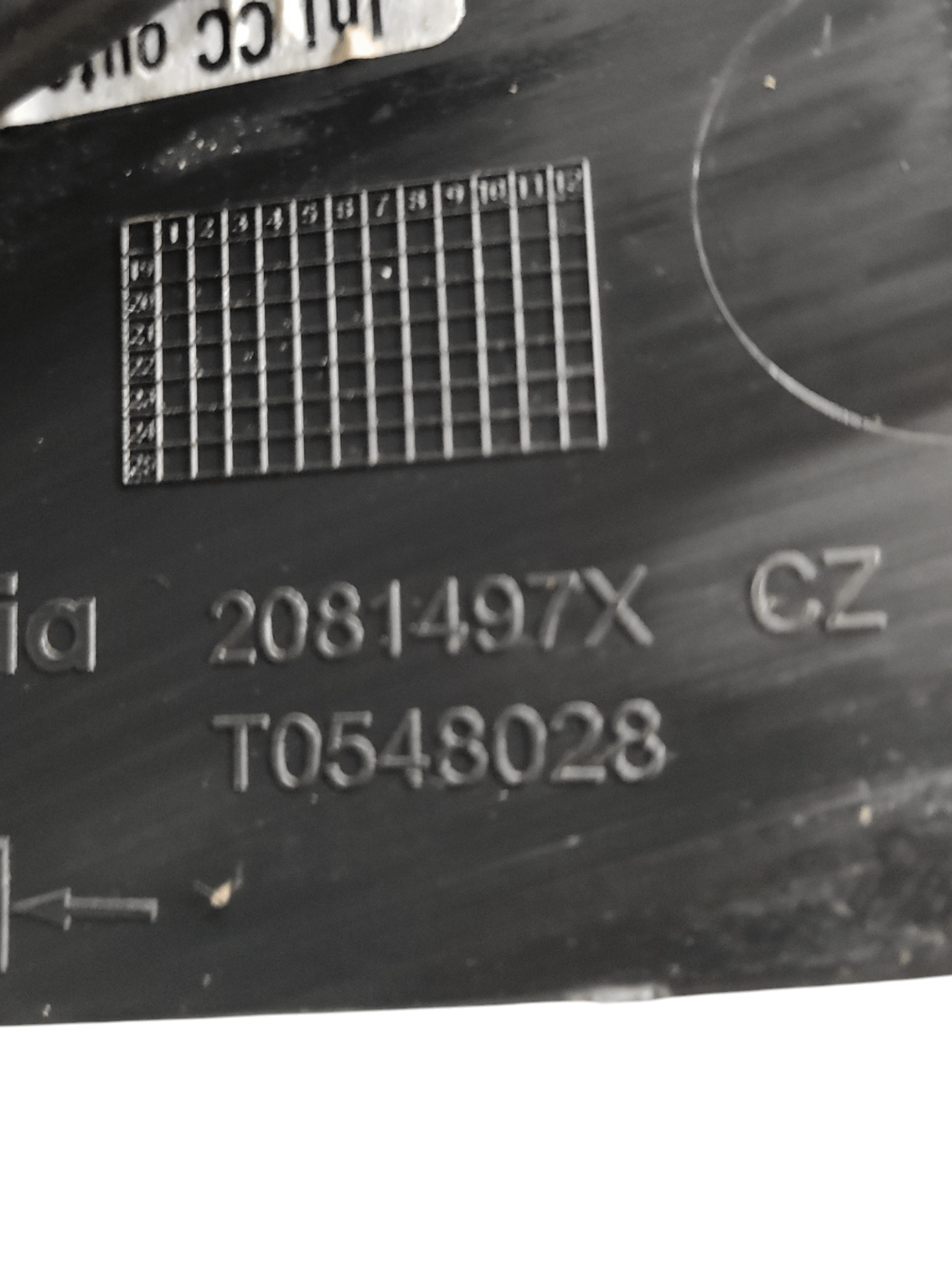 Bracciolo Centrale BMW (F40) COD:2081497X (2019 - 2024) - F&P CRASH SRLS - Ricambi Usati