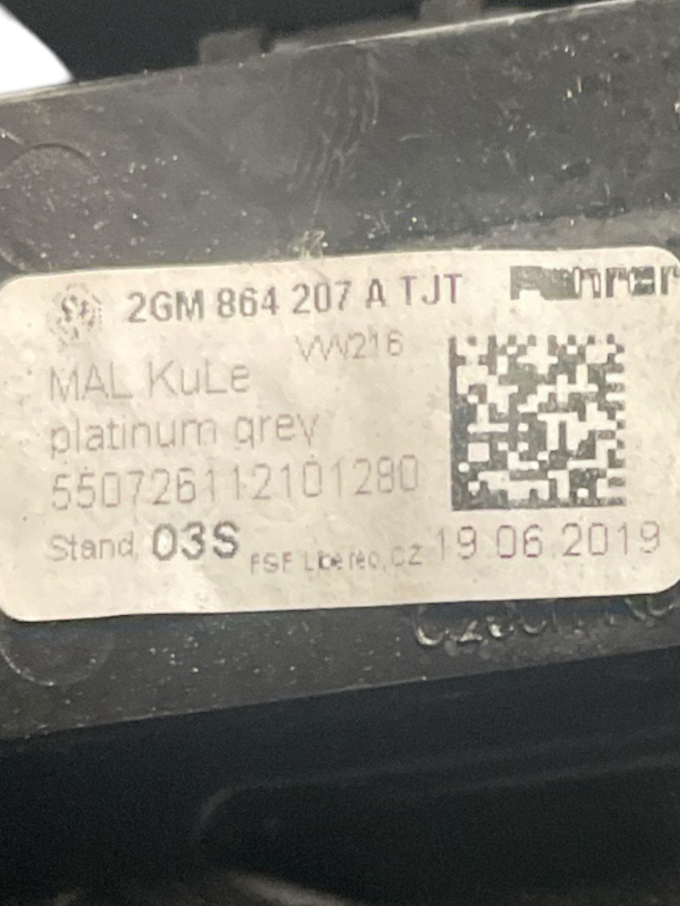 Bracciolo Centrale VOLKSWAGEN T - CROSS cod:2gm864207atjt (2019>) - F&P CRASH SRLS - Ricambi Usati