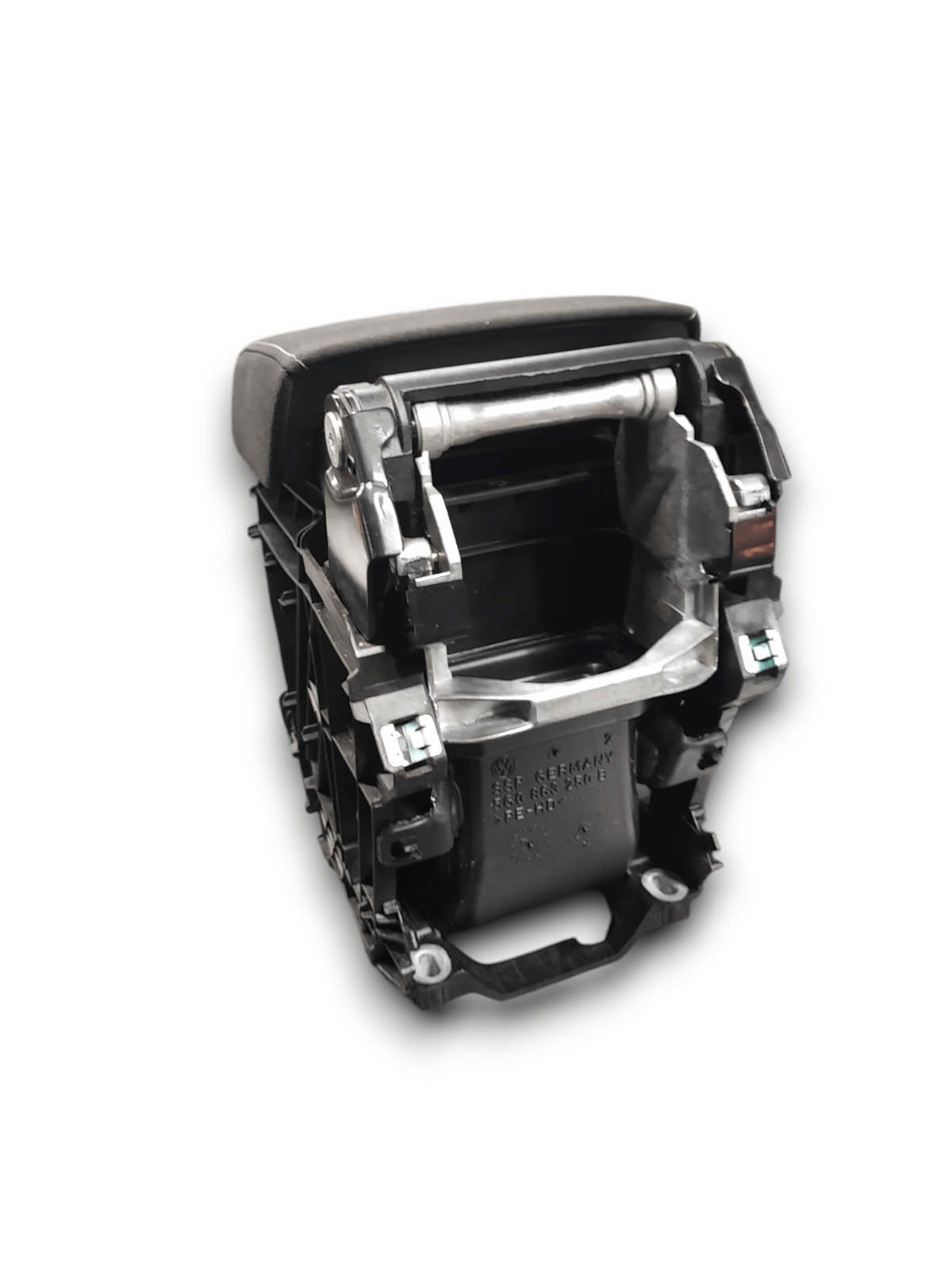 Bracciolo Centrale VW Golf VII COD:5G0863250B (2013 - 2021) - F&amp;P CRASH SRLS - Ricambi Usati