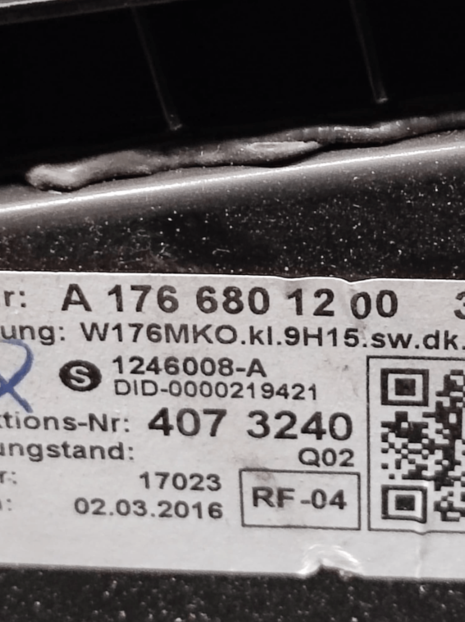 Bracciolo Con Tunnel Centrale Mercedes Classe A W176 COD: A1766801200 (2012 - 2018) - F&P CRASH SRLS - Ricambi Usati