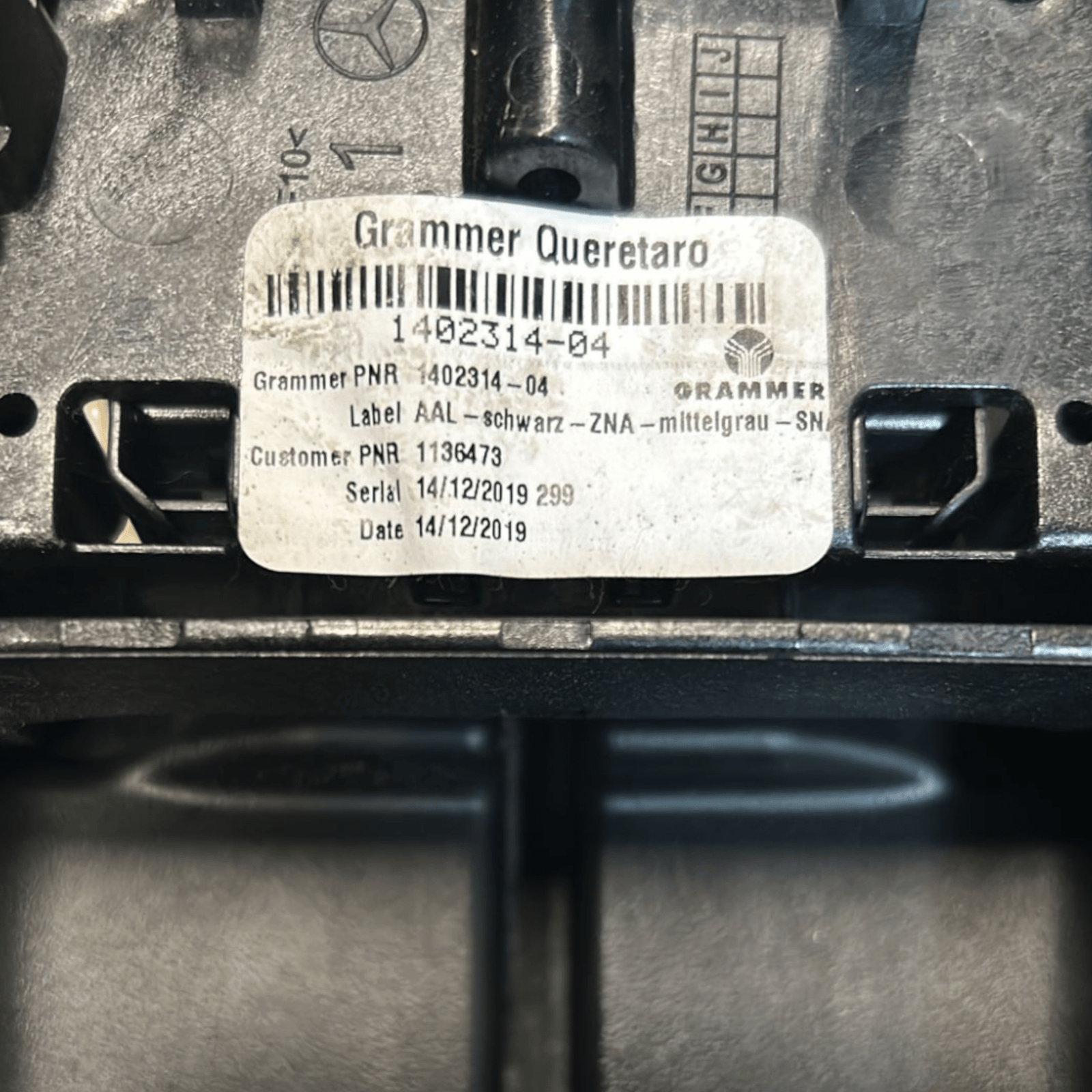 Bracciolo Mercedes Classe GLB X247 (2019 >) cod:1402314 - 04 - F&P CRASH SRLS - Ricambi Usati