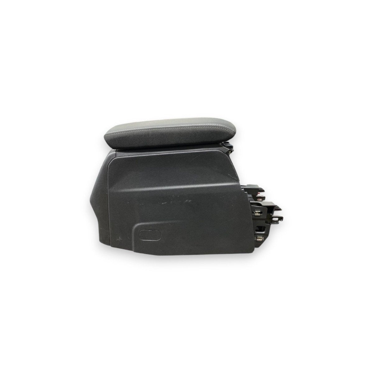 bracciolo + prese usb posteriori peugeot 2008 ii (2019 - ) Cod: 9823377280 - F&P CRASH SRLS - Ricambi Usati