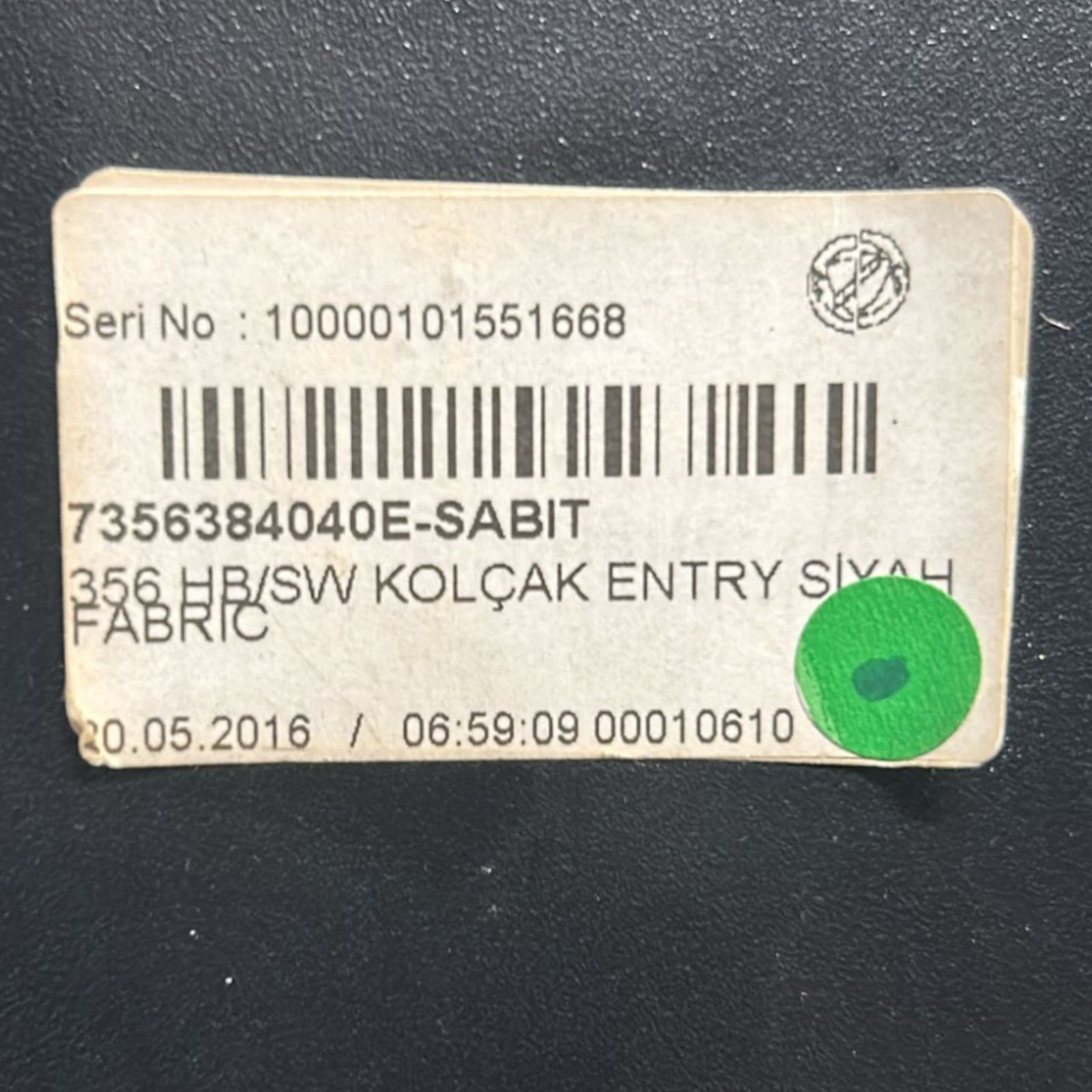 Bracciolo Tunnel Centrale Fiat Tipo (2015 >) cod:7356384040E - F&P CRASH SRLS - Ricambi Usati
