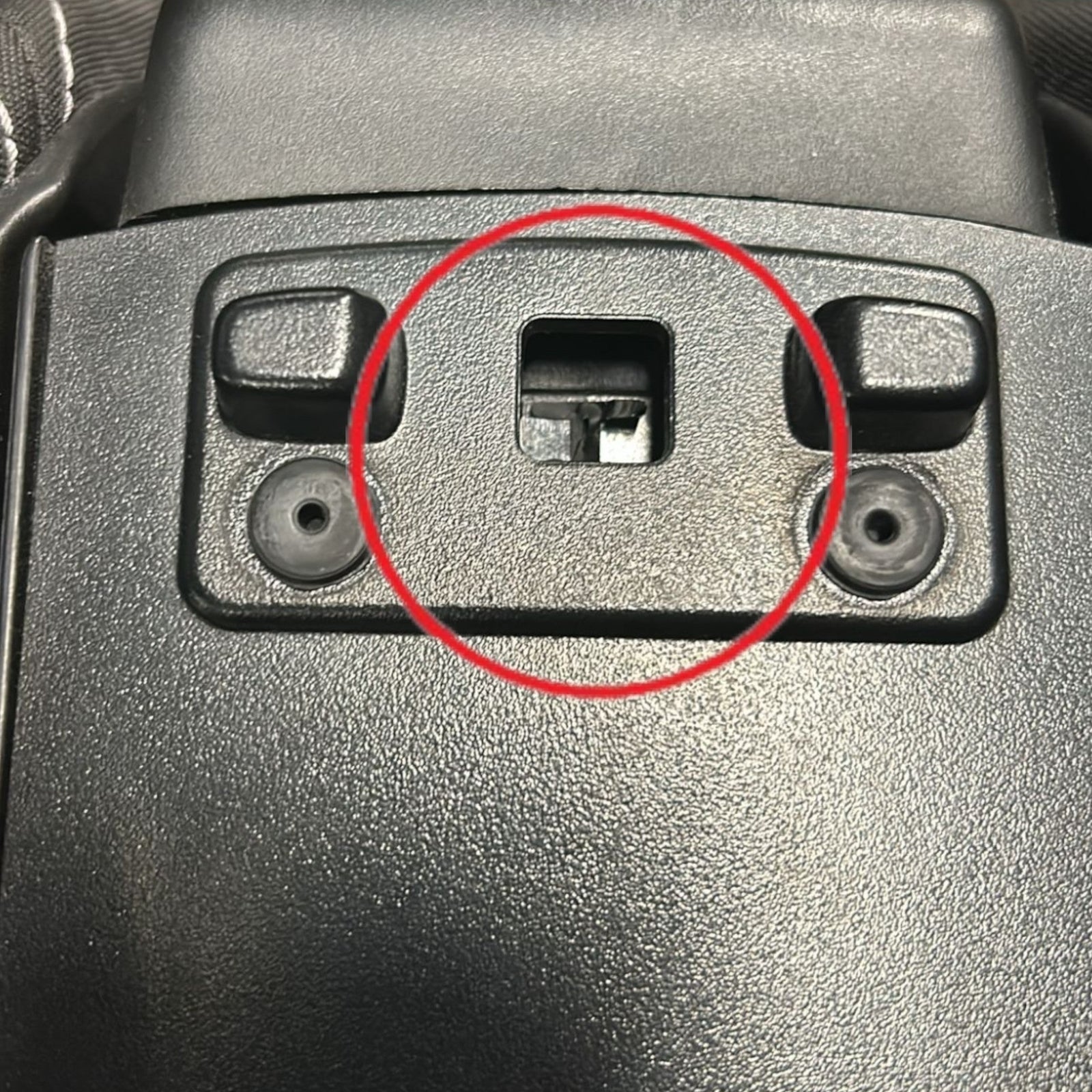 Bracciolo Tunnel Centrale Fiat Tipo (2015 >) cod:7356384040E - F&P CRASH SRLS - Ricambi Usati