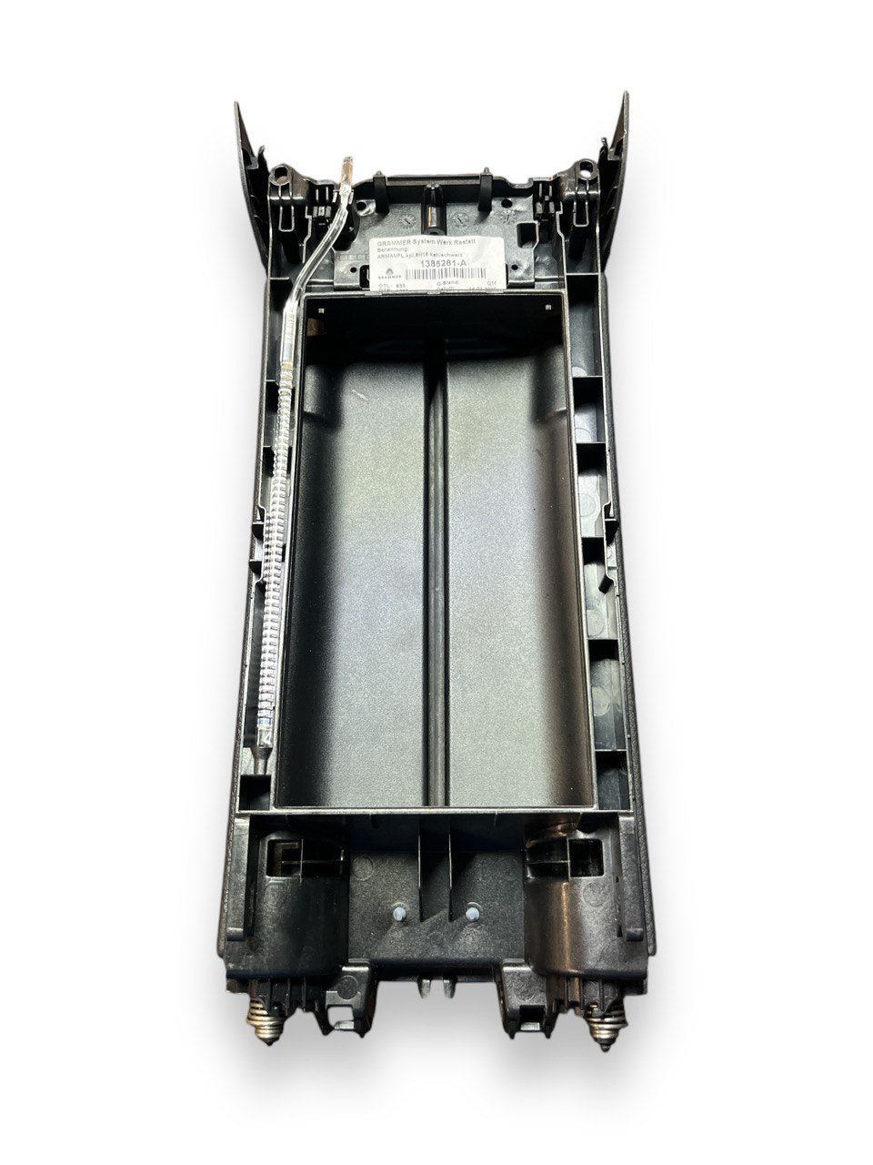 Bracciolo Tunnel Centrale Mercedes - Benz Classe A W177 (2018>) cod.1385281 - A - F&P CRASH SRLS - Ricambi Usati