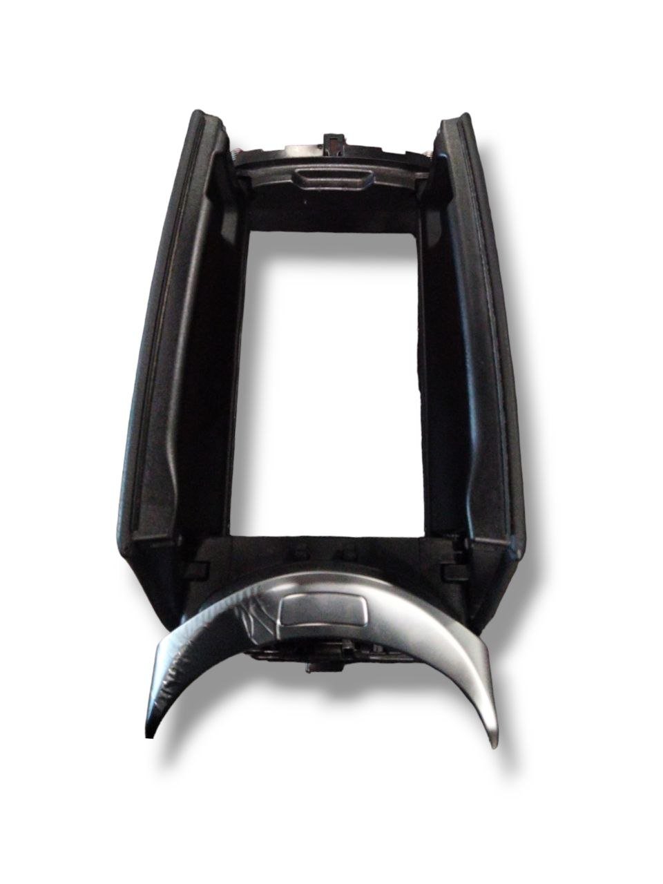 Bracciolo Tunnel Centrale Mercedes - benz Classe C W205 (2014 - 2023) cod.2056800296 - F&P CRASH SRLS - Ricambi Usati