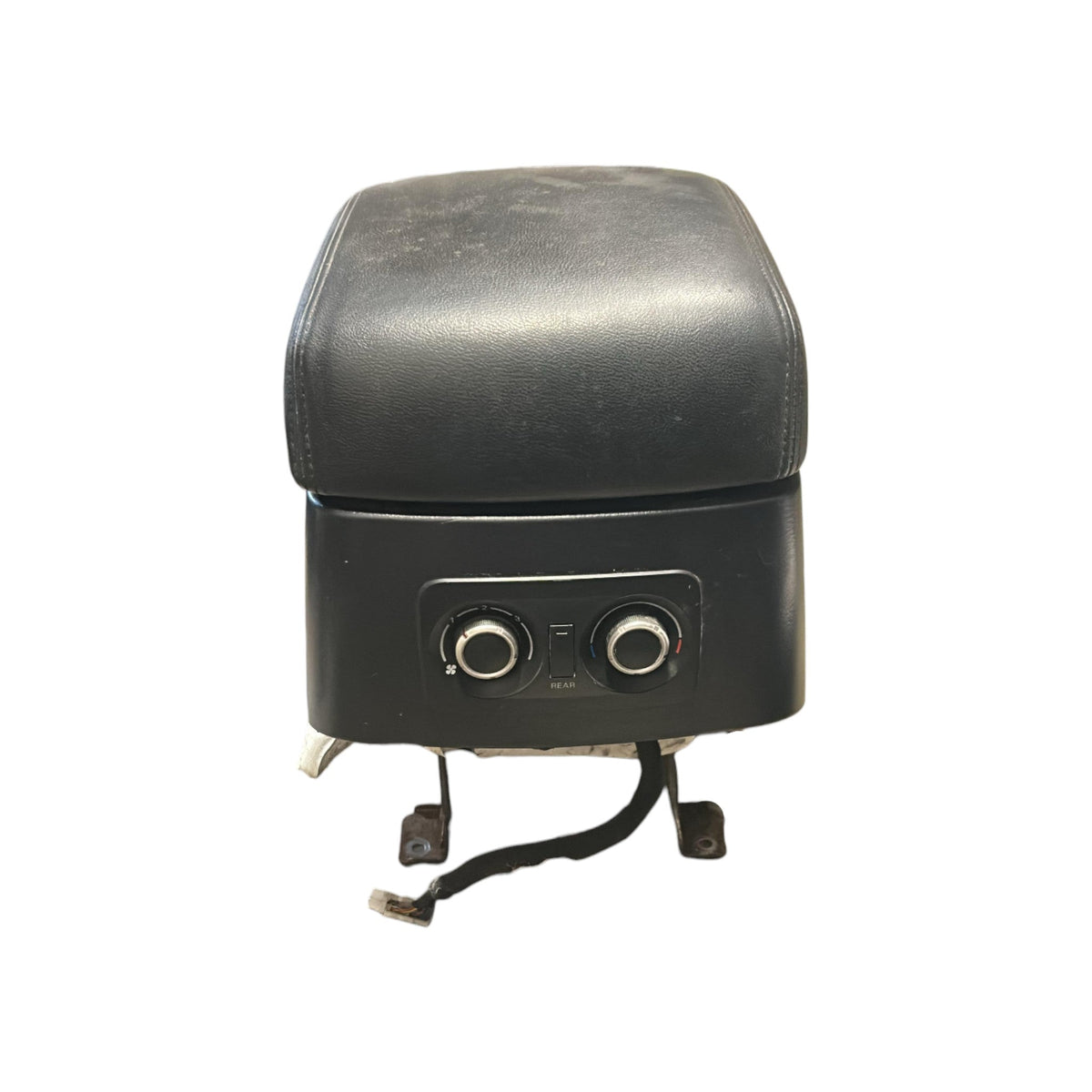 Bracciolo Tunnel Centrale Mitsubishi Pajero (V80) cod.8011A375C0 (2006 > 2021) - F&P CRASH SRLS - Ricambi Usati