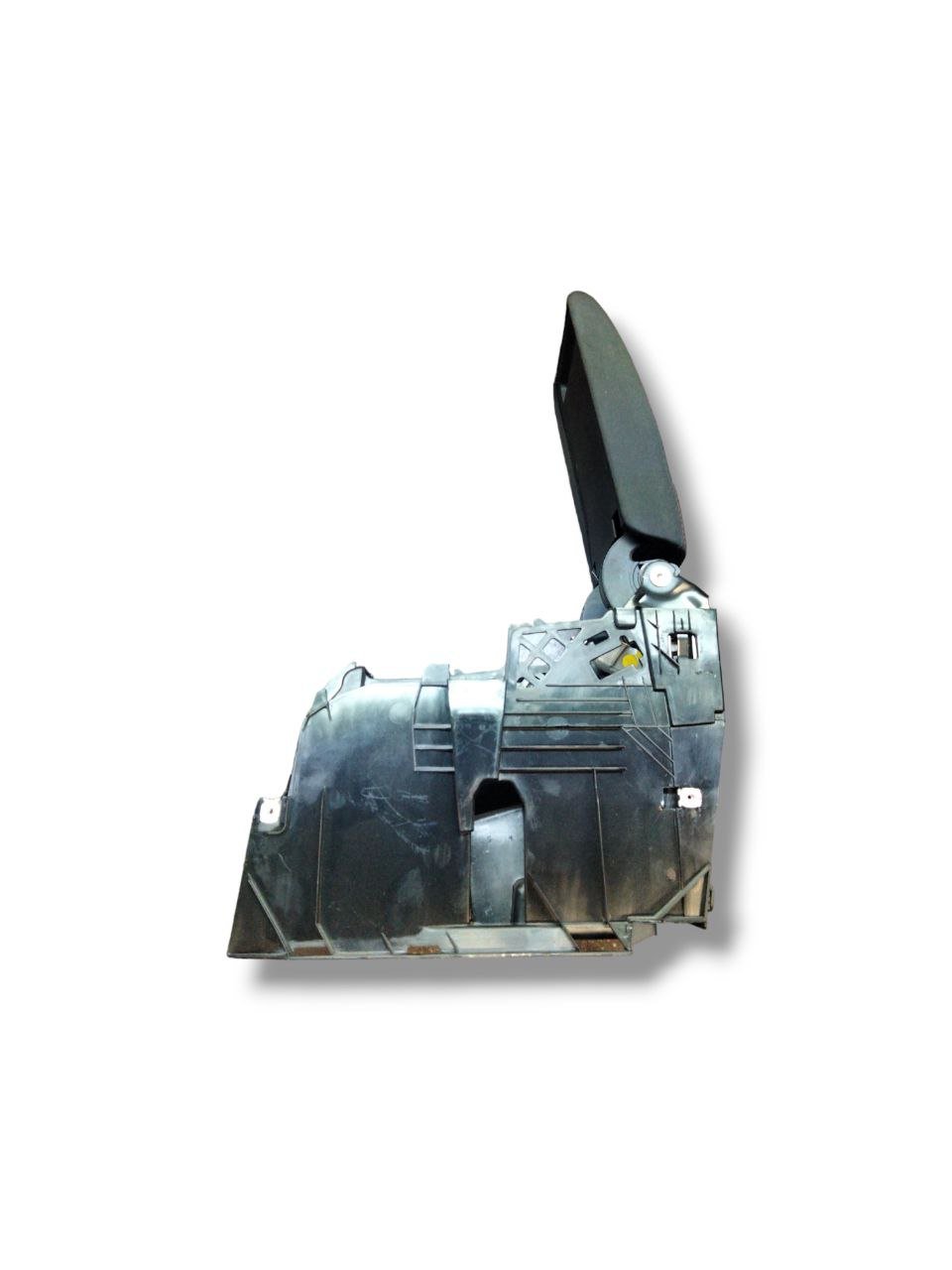 Bracciolo Tunnel Centrale Volkswagen Golf VI ( 2008 - 2012 ) cod.1K5864251 - F&P CRASH SRLS - Ricambi Usati