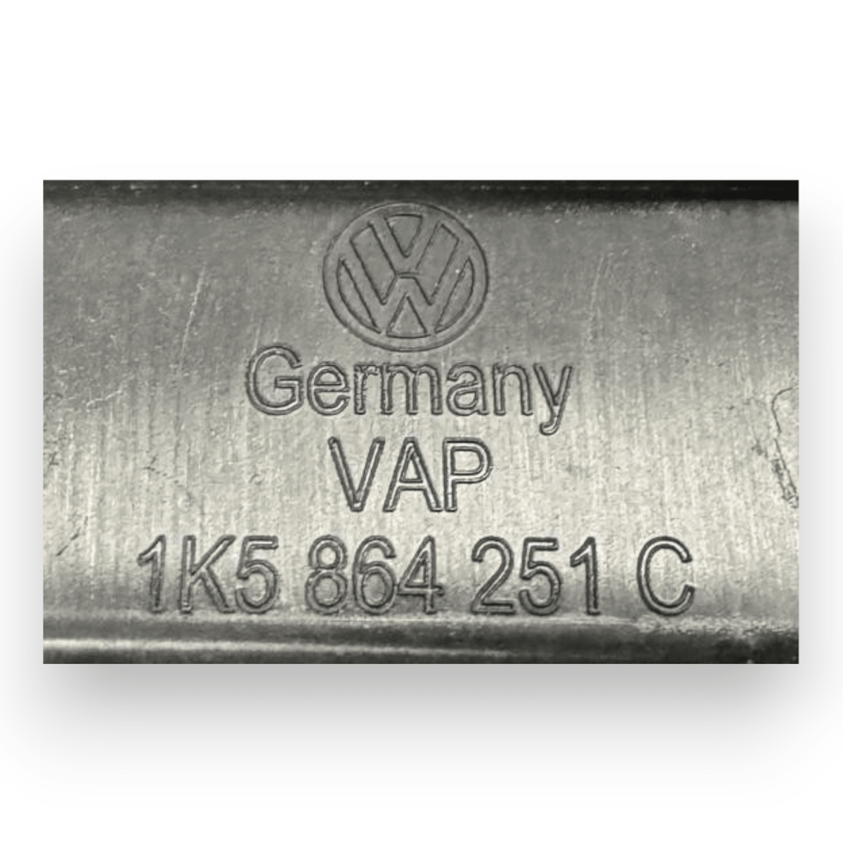Bracciolo tunnel centrale Volkswagen Golf VI cod.1K5864251C (2008 - 2012) - F&P CRASH SRL - Ricambi Usati