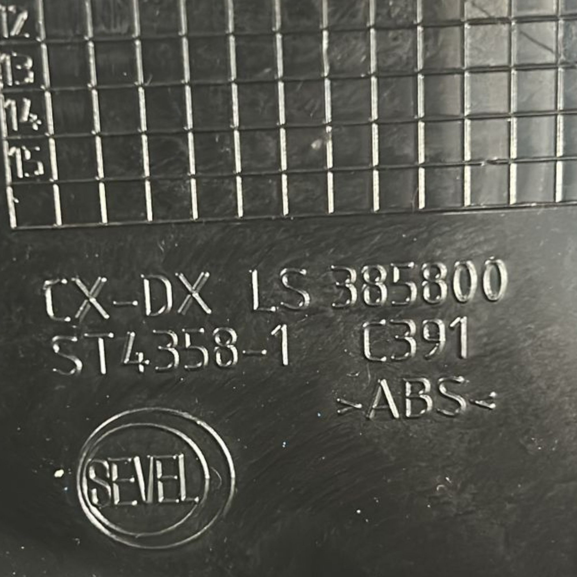 Prednja desna zračna rešetka fiat ducato kod:385800 (2006 > 2014) 