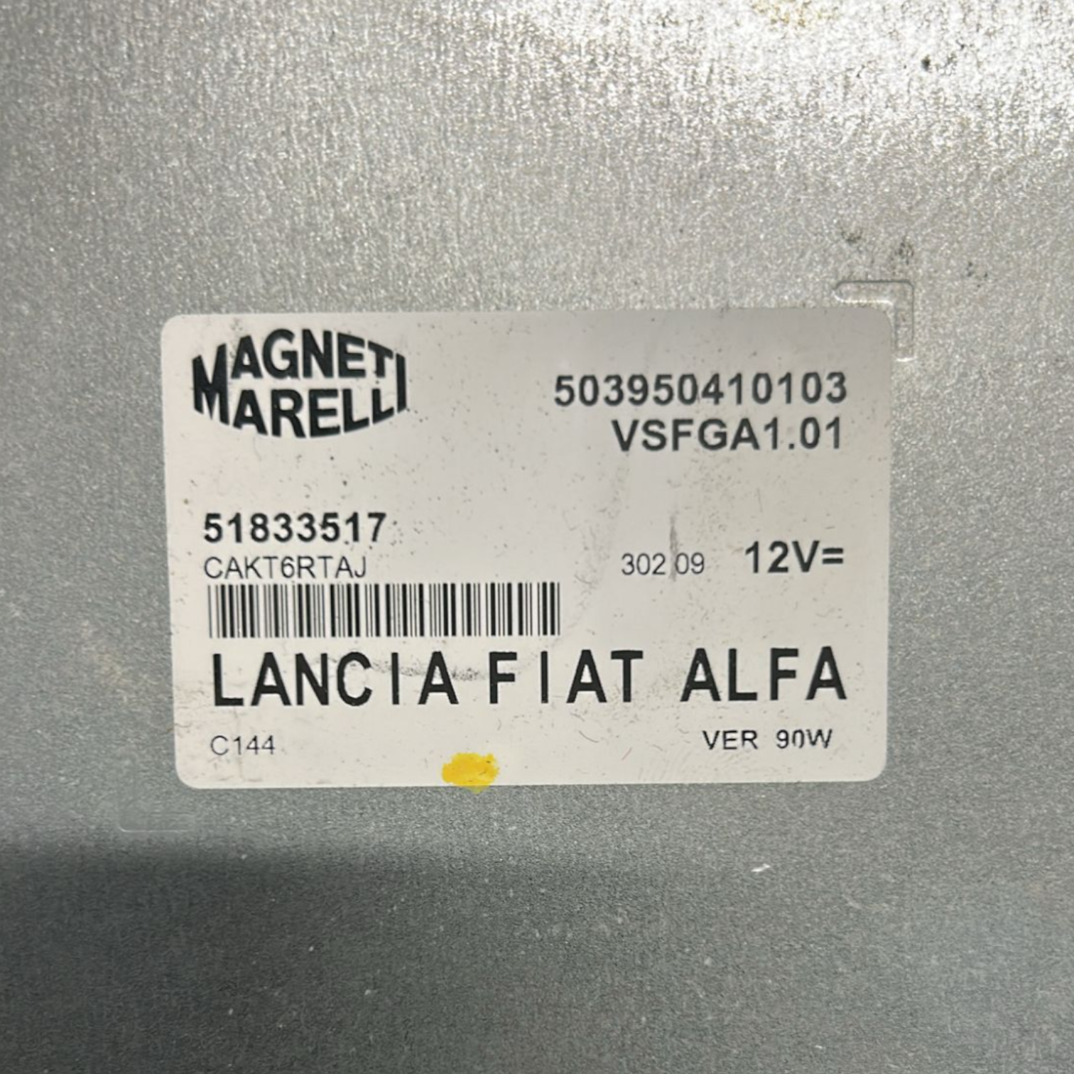 Koda krmilne enote avtoradia Fiat Punto Evo: 503950410103 (2012 >)