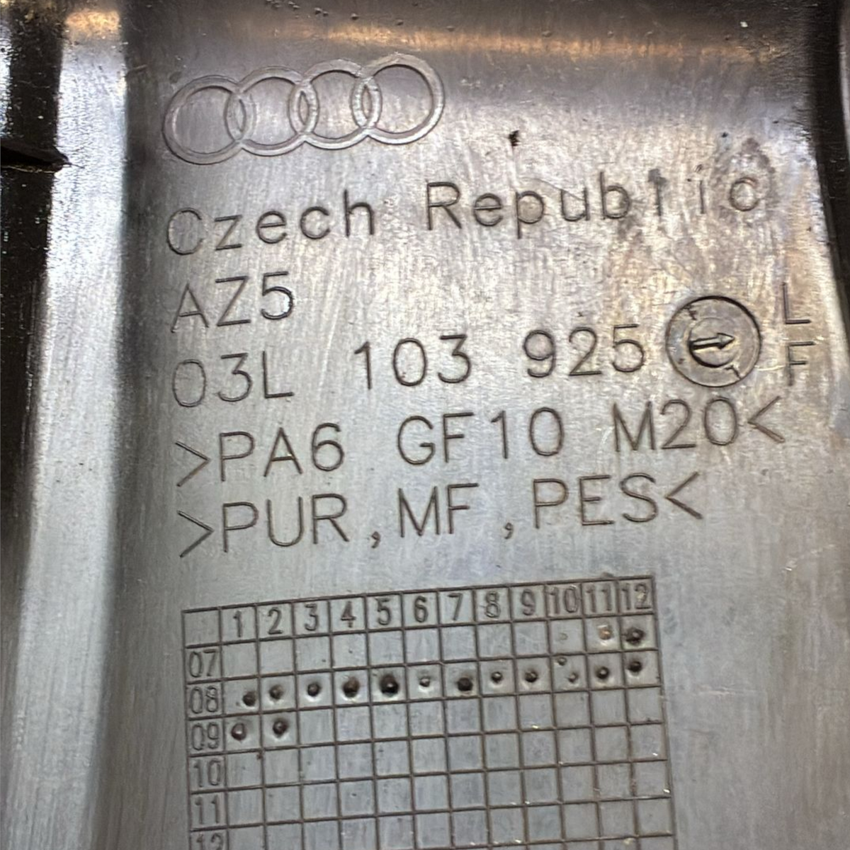 Carter / Motorabdeckung Audi A4 B8 2.0 Cod: 03l103925 (2007 - 2016) 