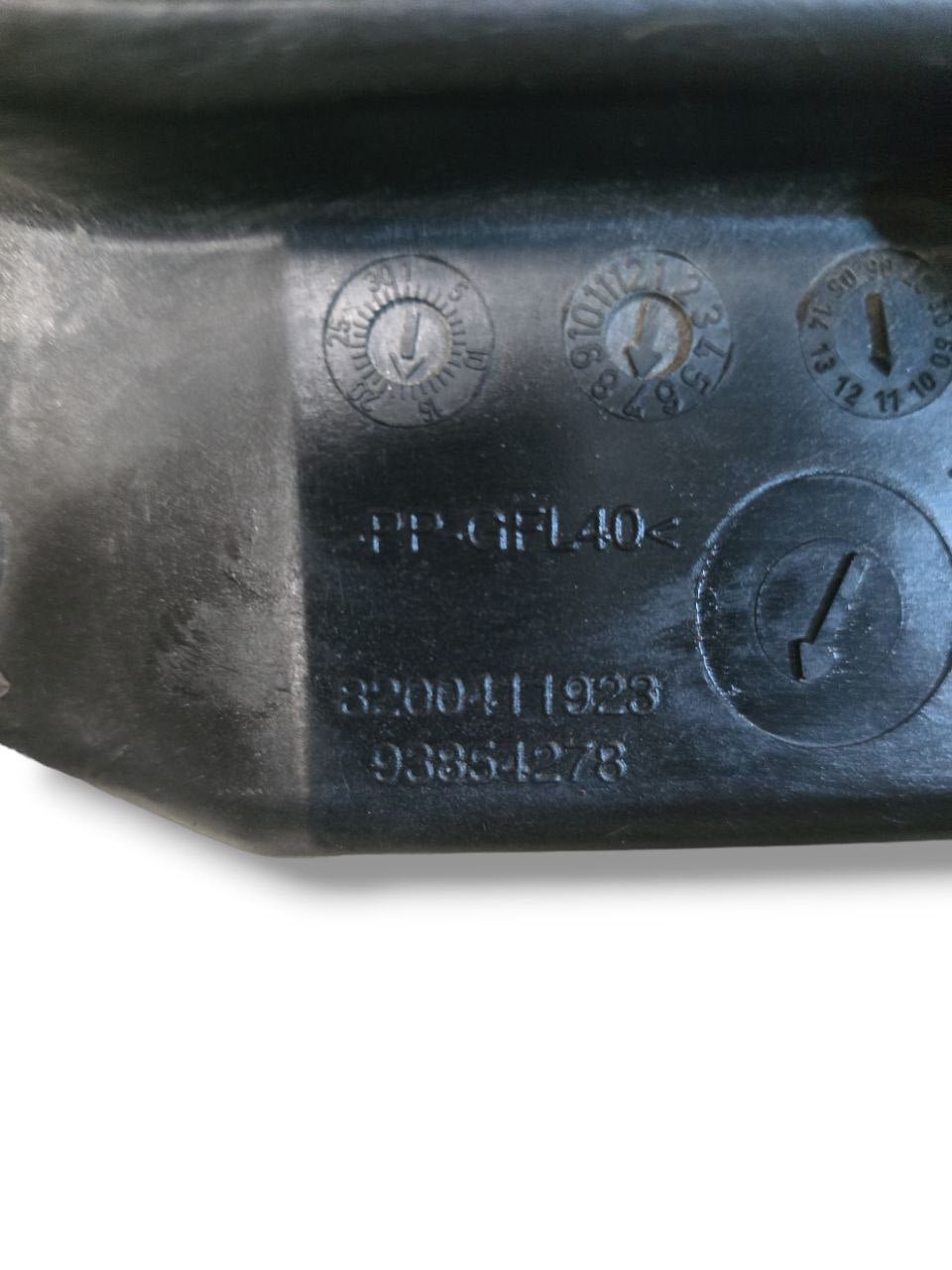 CALANDRA OPEL VIVARO A / TRAFIC 2.0 DIESEL (2001 - 2014) Cod : 8200411923 - F&P CRASH SRLS - Ricambi Usati