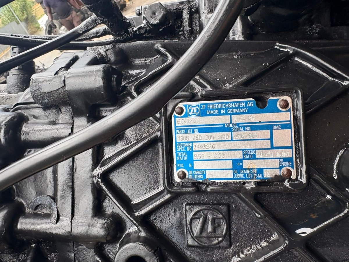 Cambio Manuale ZF Iveco Eurocargo Tector 5.9 Diesel (2013) cod: 1308050205 - F&P CRASH SRL - Ricambi Usati
