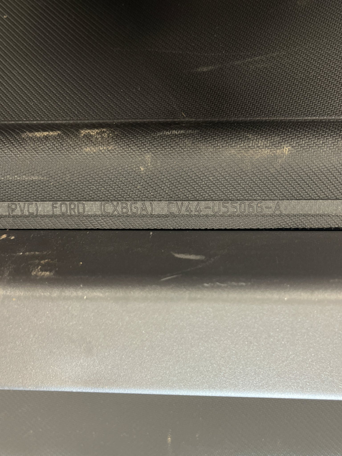 Cappelliera A Rullo Copribagagli Ford Kuga ( 2017 ) cod : CV44U55066A - F&P CRASH SRLS - Ricambi Usati