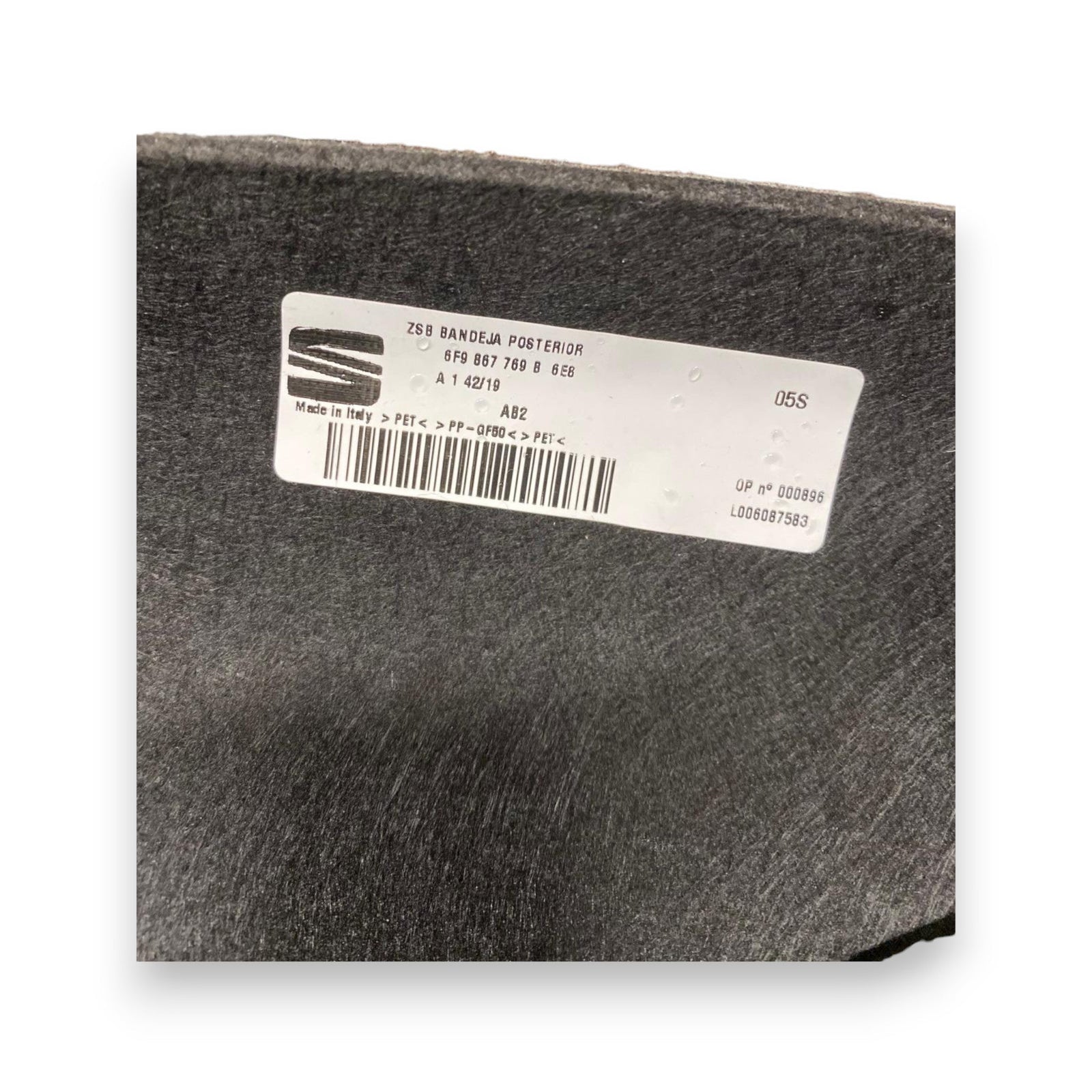 Cappelliera / ripiano bagagliaio Seat Arona (2017 - ) Cod: 6F9867769B6E8 - F&P CRASH SRLS - Ricambi Usati